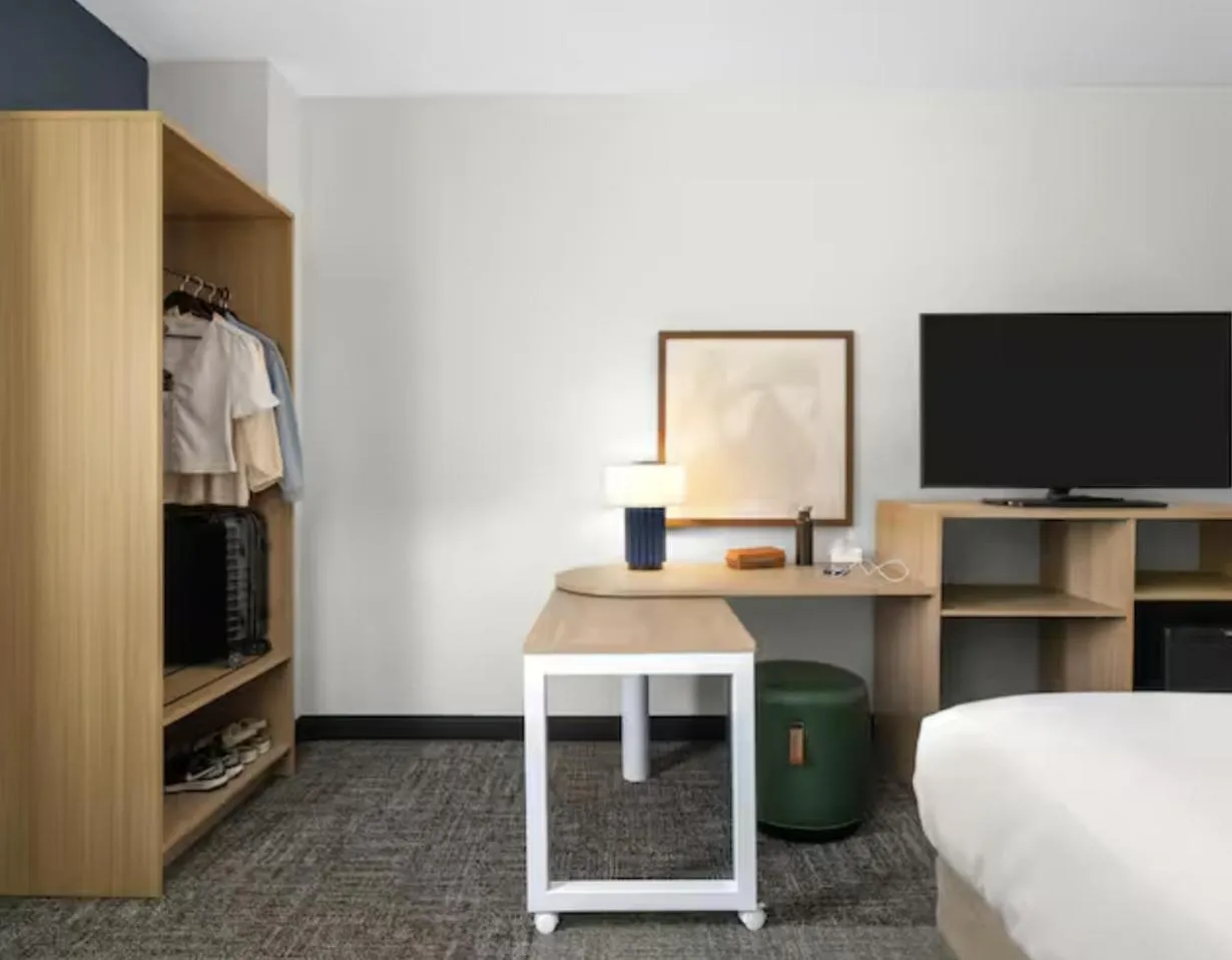 Bed in Spark by Hilton Matteson Chicago I 57