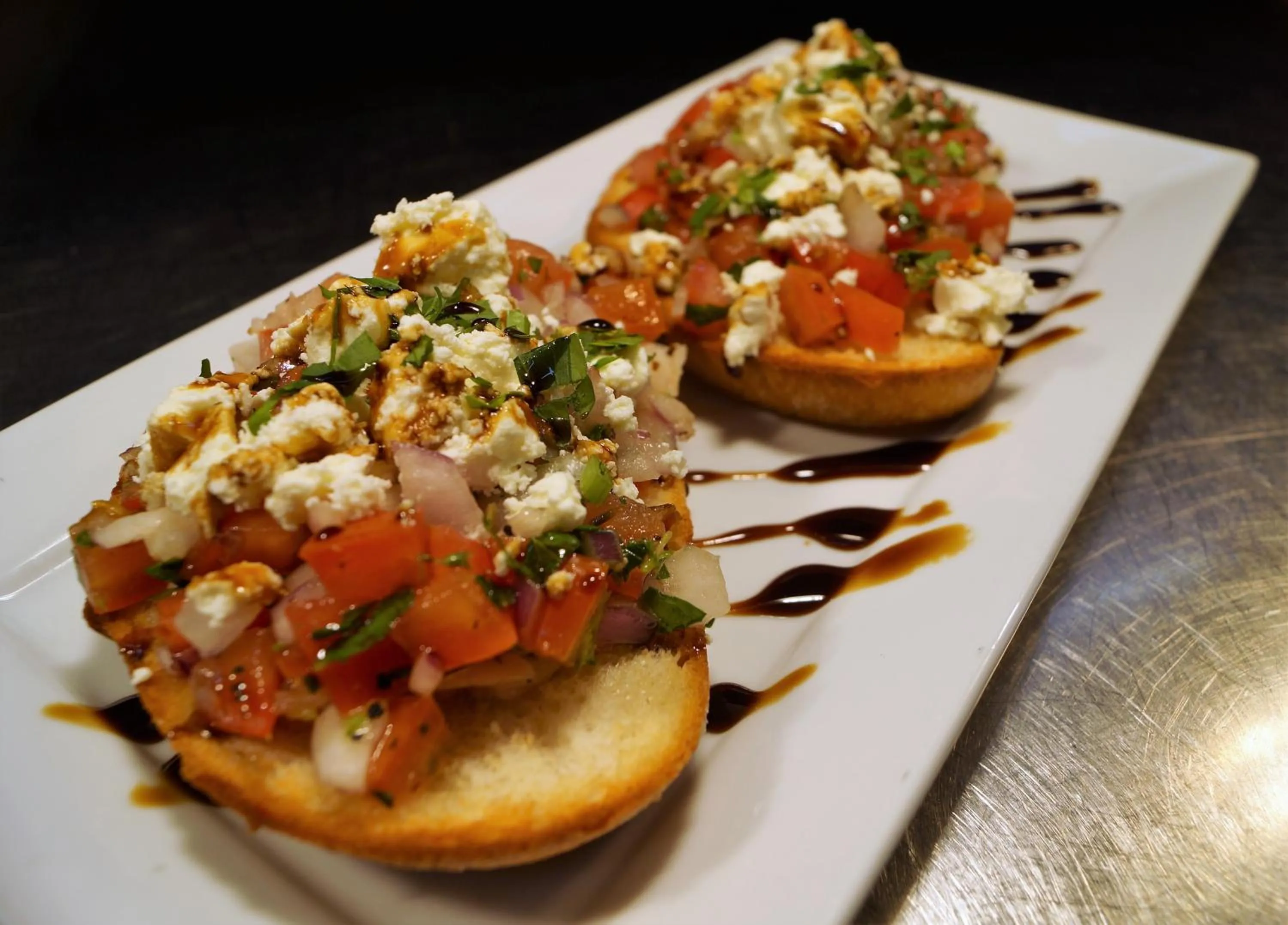 Food and drinks in Magdala Motor Lodge & Lakeside Restaurant