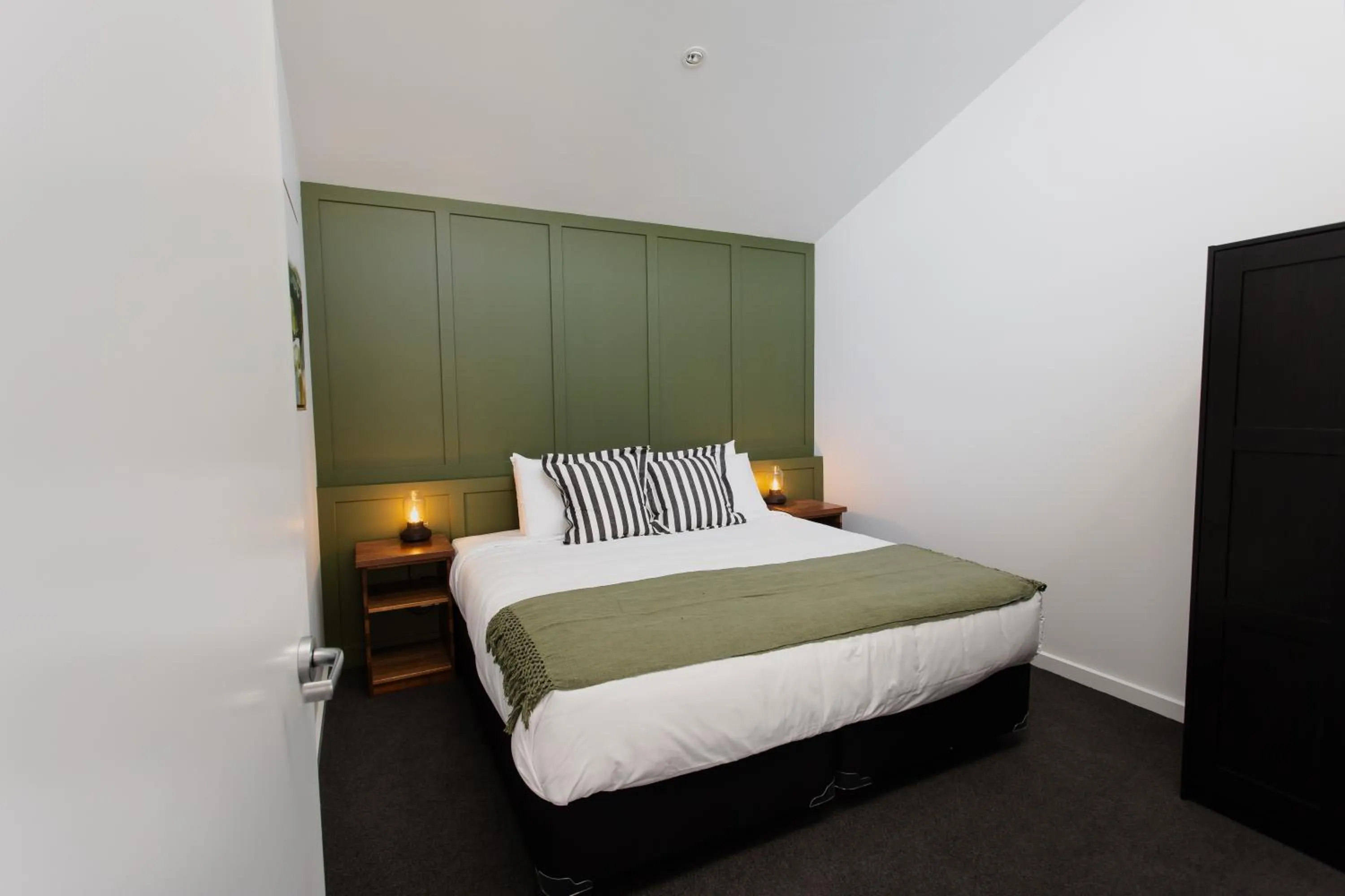 Bedroom, Bed in Yarra Valley Grand