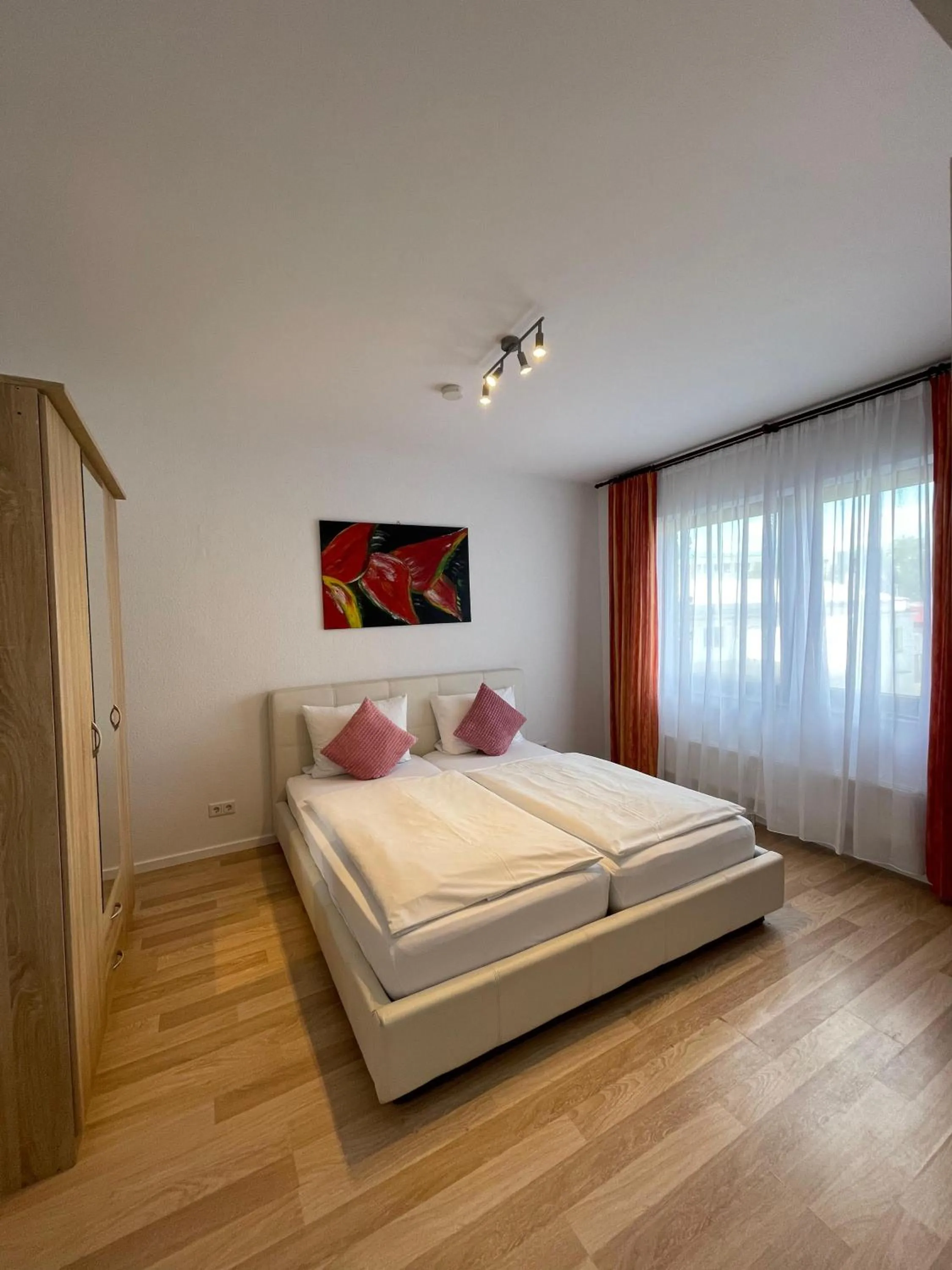 Bed in Apartment Düsseldorf Nord