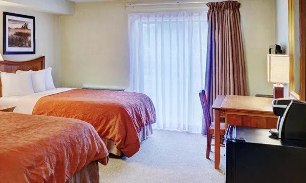 Photo of the whole room, Bed in Thompson's Best Value Inn & Suites