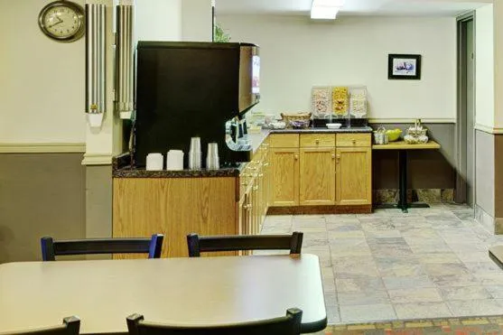Area and facilities in Thompson's Best Value Inn & Suites