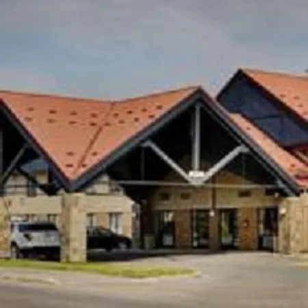 Facade/entrance in Thompson's Best Value Inn & Suites