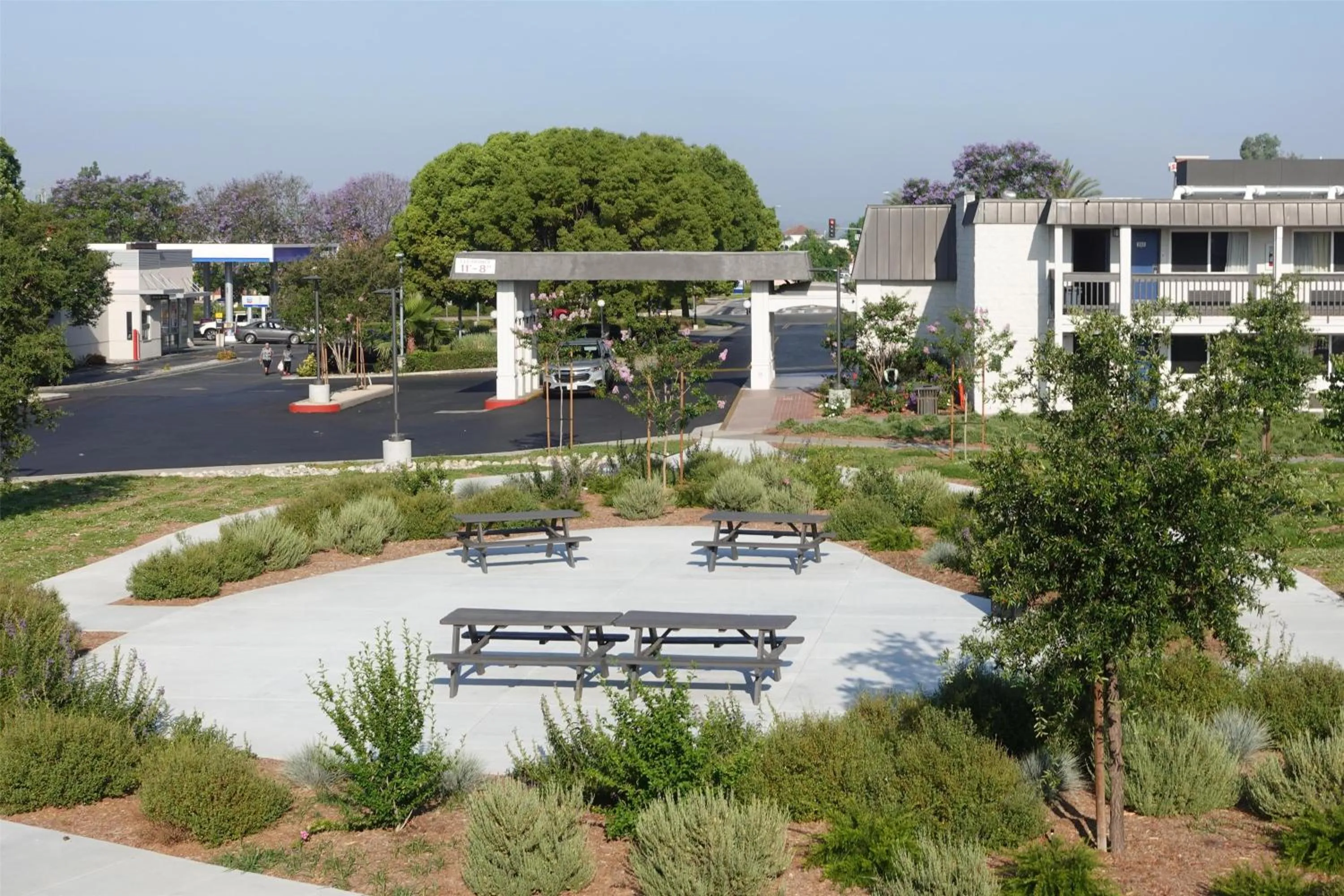 Property building in Motel 6-Claremont, CA