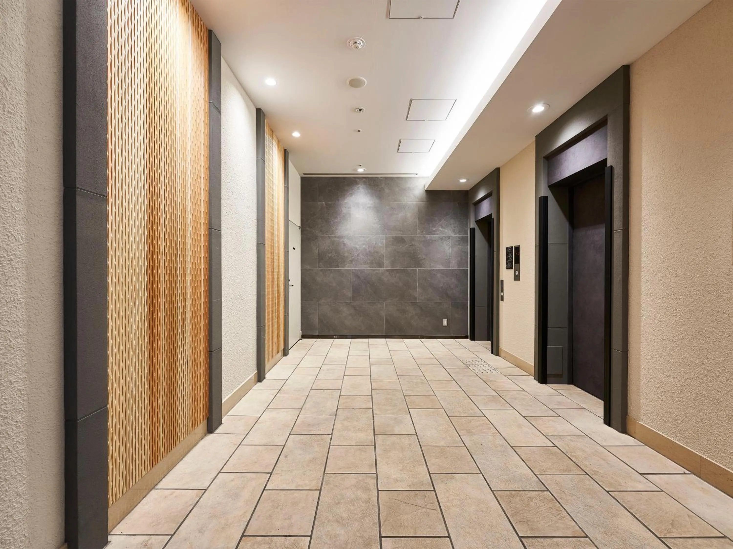 elevator in Daiwa Roynet Hotel Sapporo-Susukino