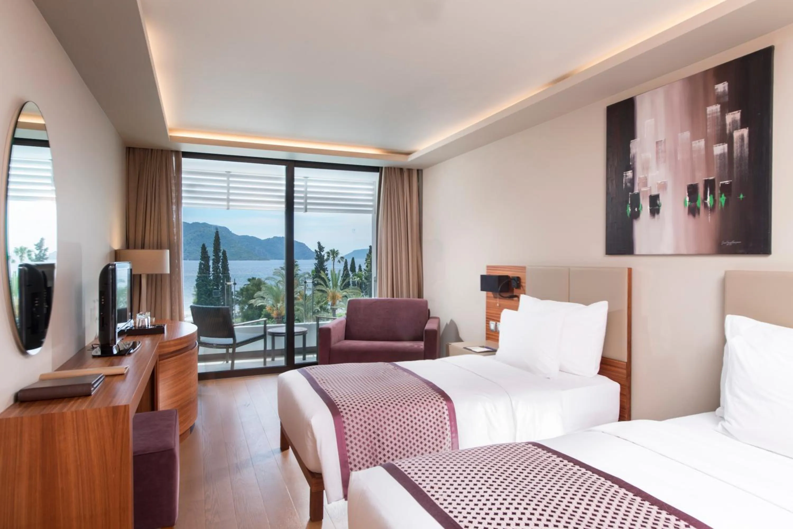 Photo of the whole room, Bed in TUI BLUE Grand Azur