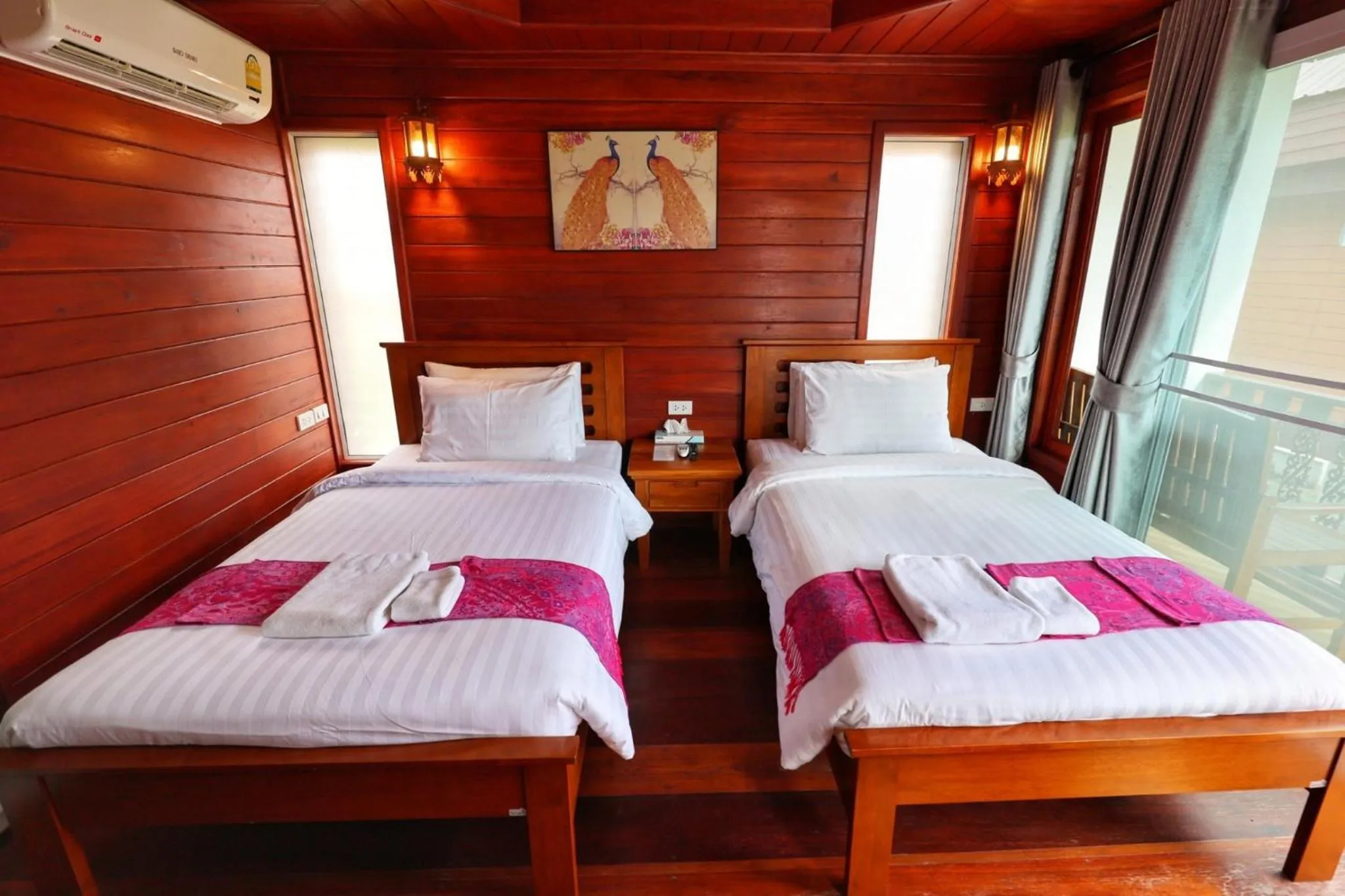 Property building, Bed in Horizon Beach Resort Koh Jum