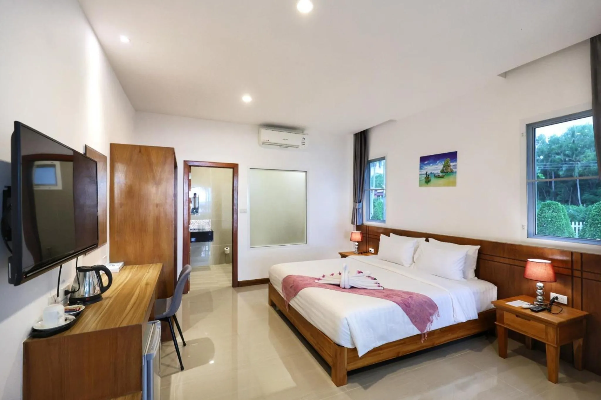 Property building, Bed in Horizon Beach Resort Koh Jum