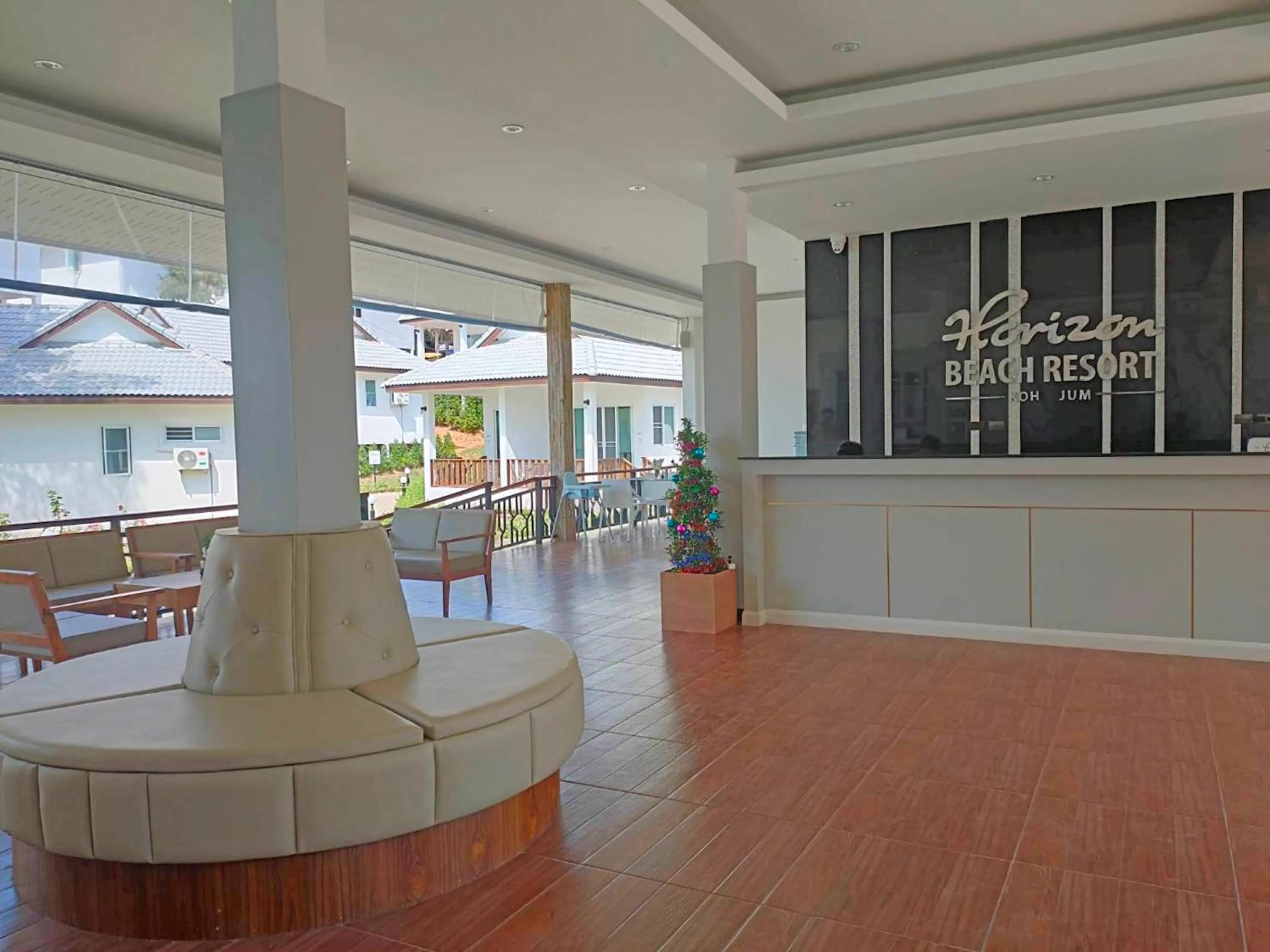 Lobby or reception in Horizon Beach Resort Koh Jum
