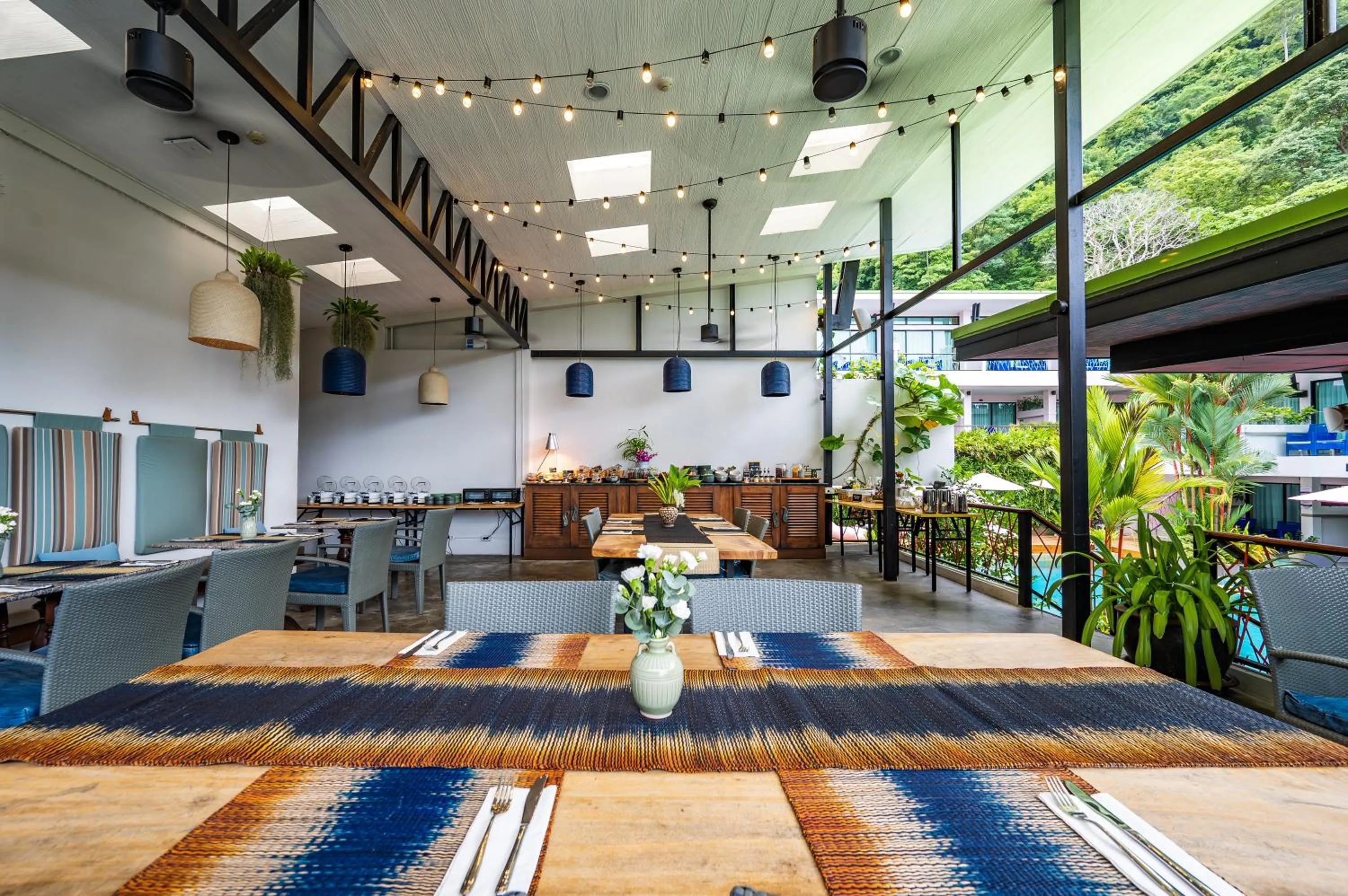 Restaurant/places to eat in CC's Hideaway Kata - SHA Plus