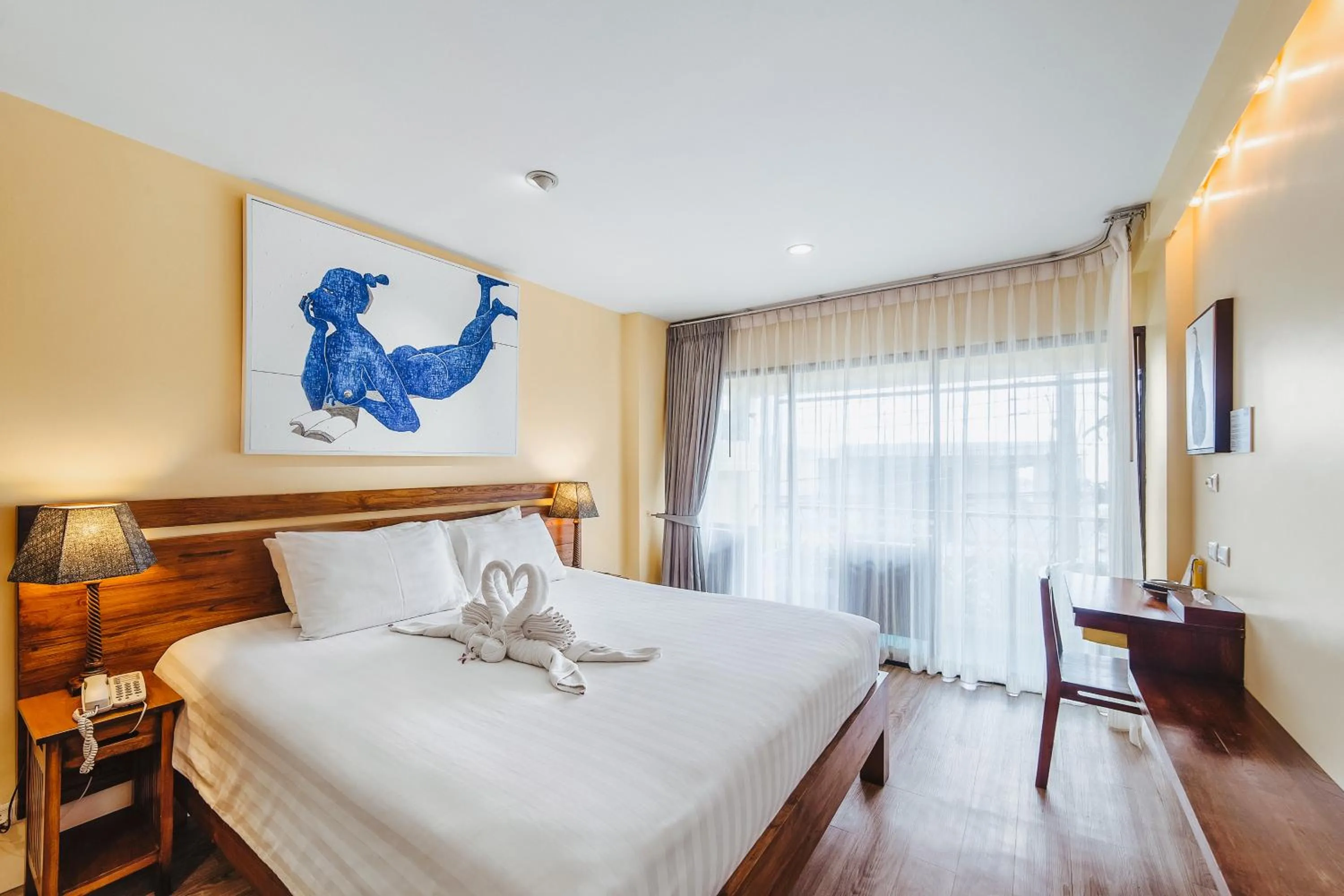 Bed in CC's Hideaway Kata - SHA Plus