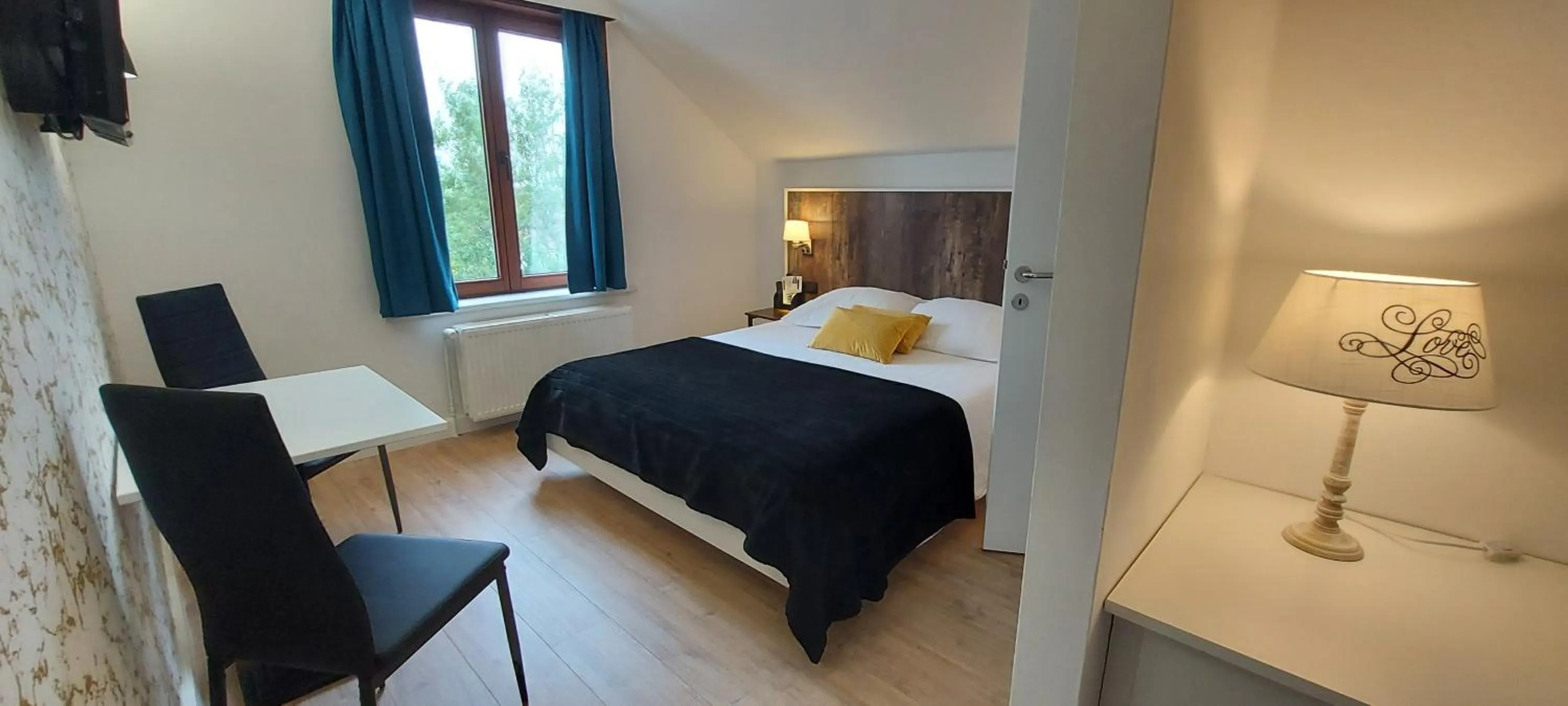 Bed in Hotel La Cascada