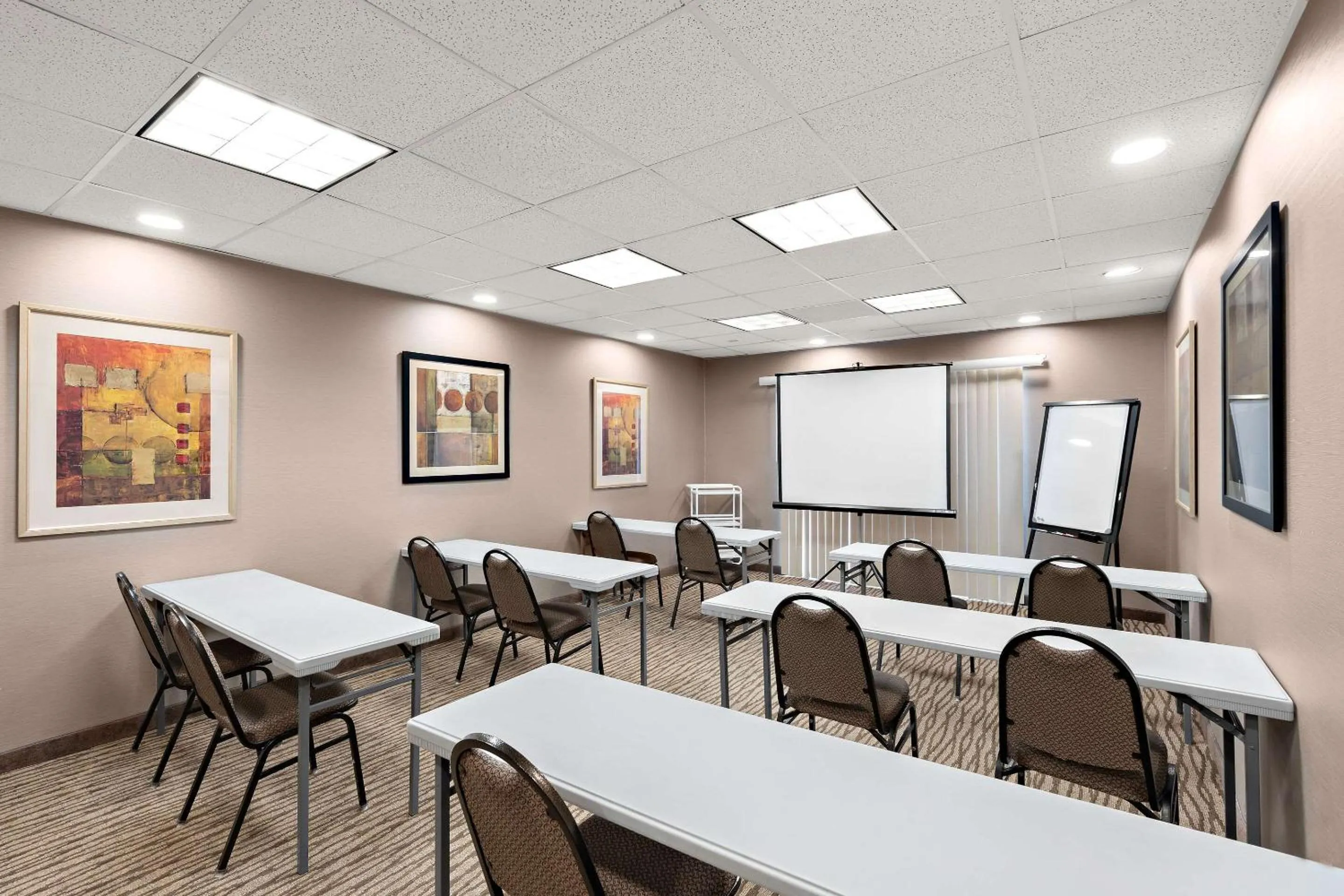 Meeting/conference room in Comfort Suites Vacaville-Napa Valley Area