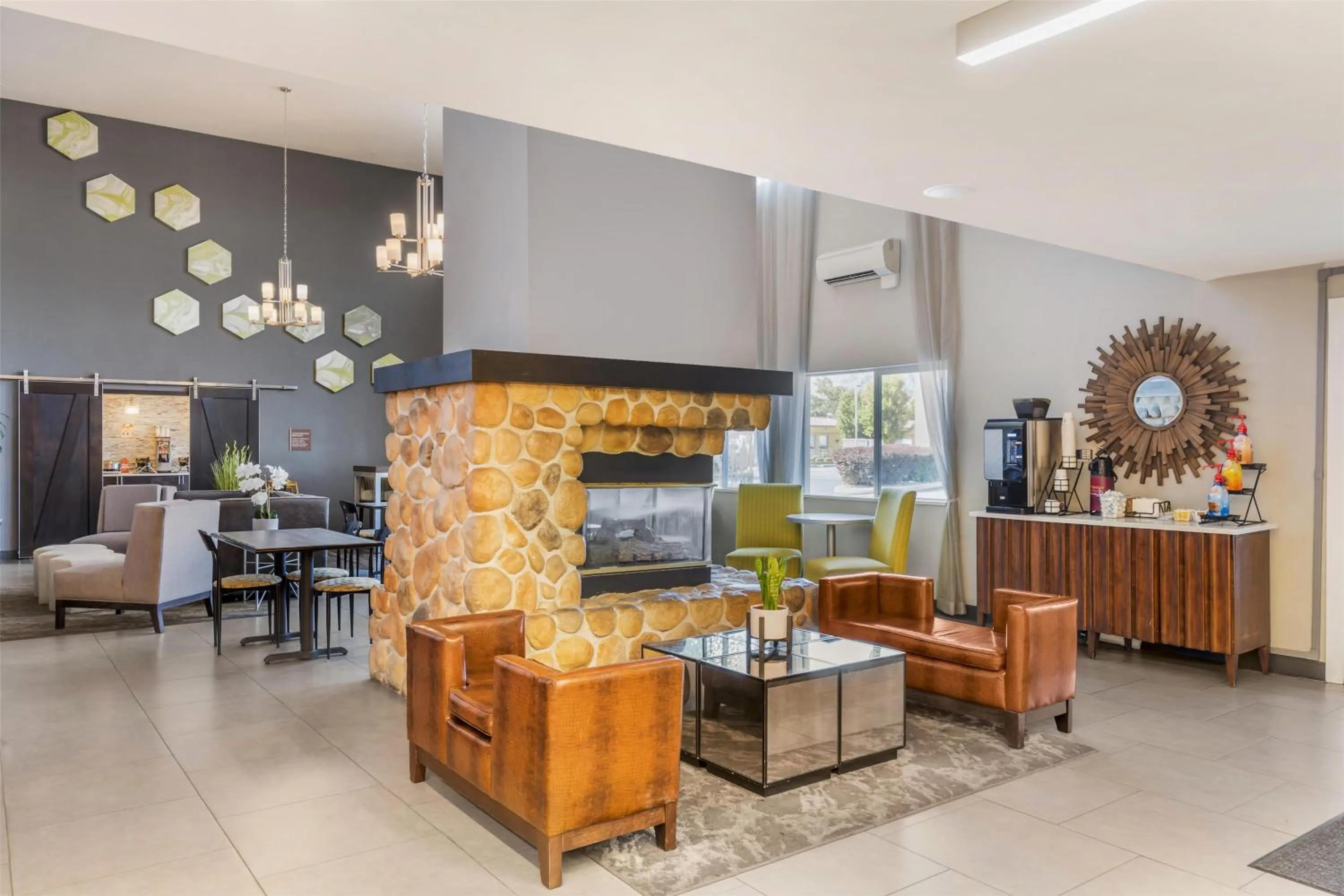 Lobby or reception in Best Western Plus Wenatchee Downtown Hotel
