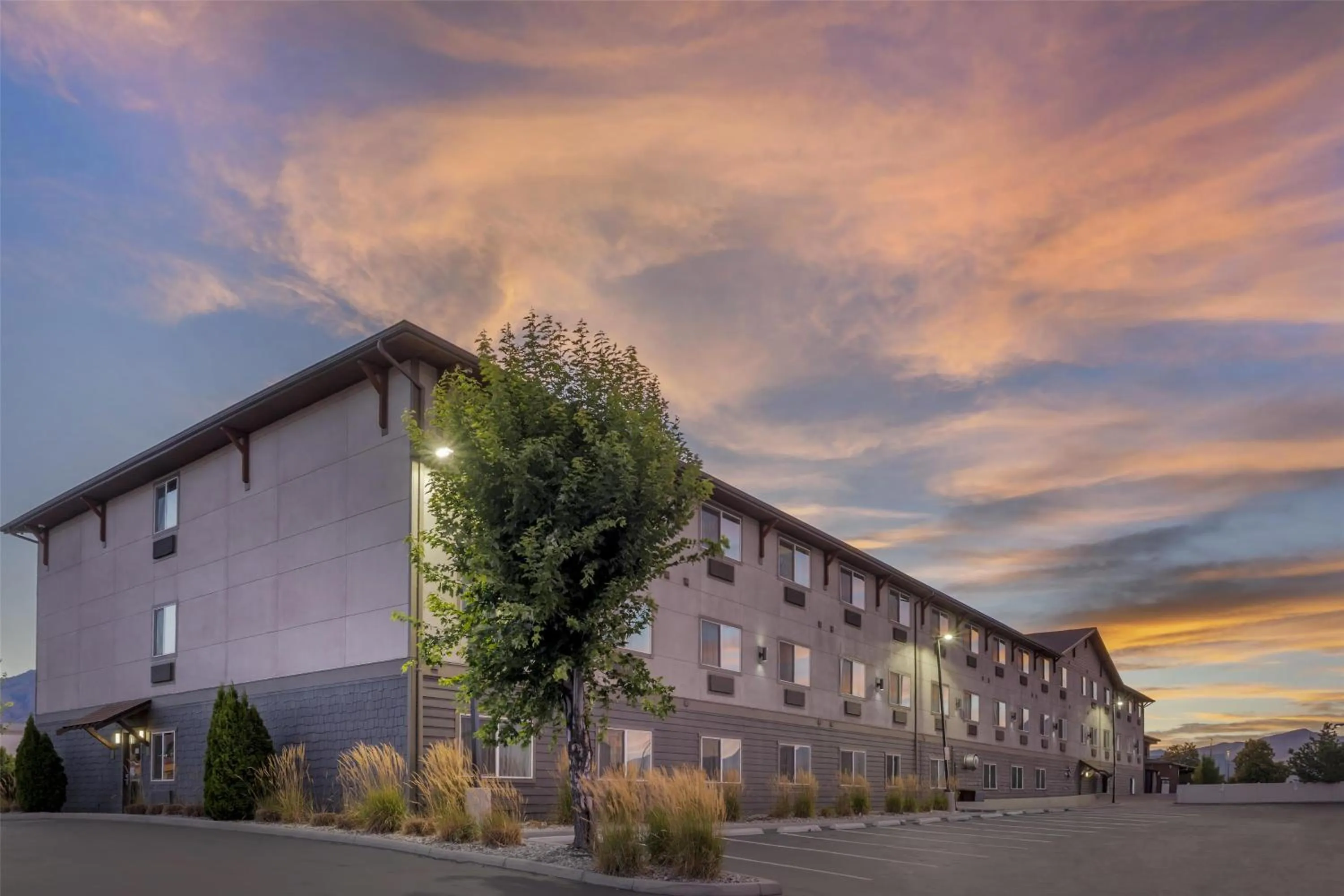 Property building in Best Western Plus Wenatchee Downtown Hotel
