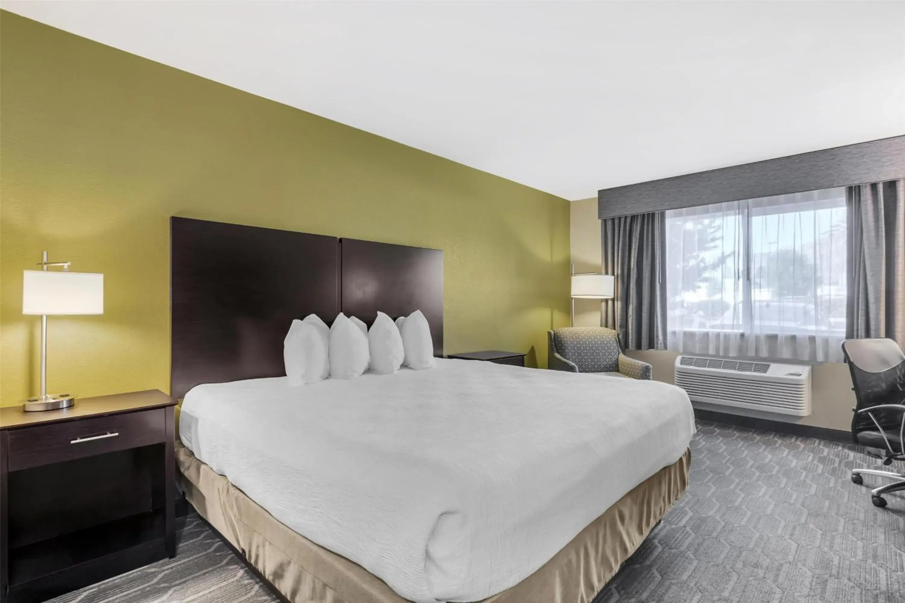 King Room in Best Western Plus Wenatchee Downtown Hotel King Room in Best Western Plus Wenatchee Downtown Hotel