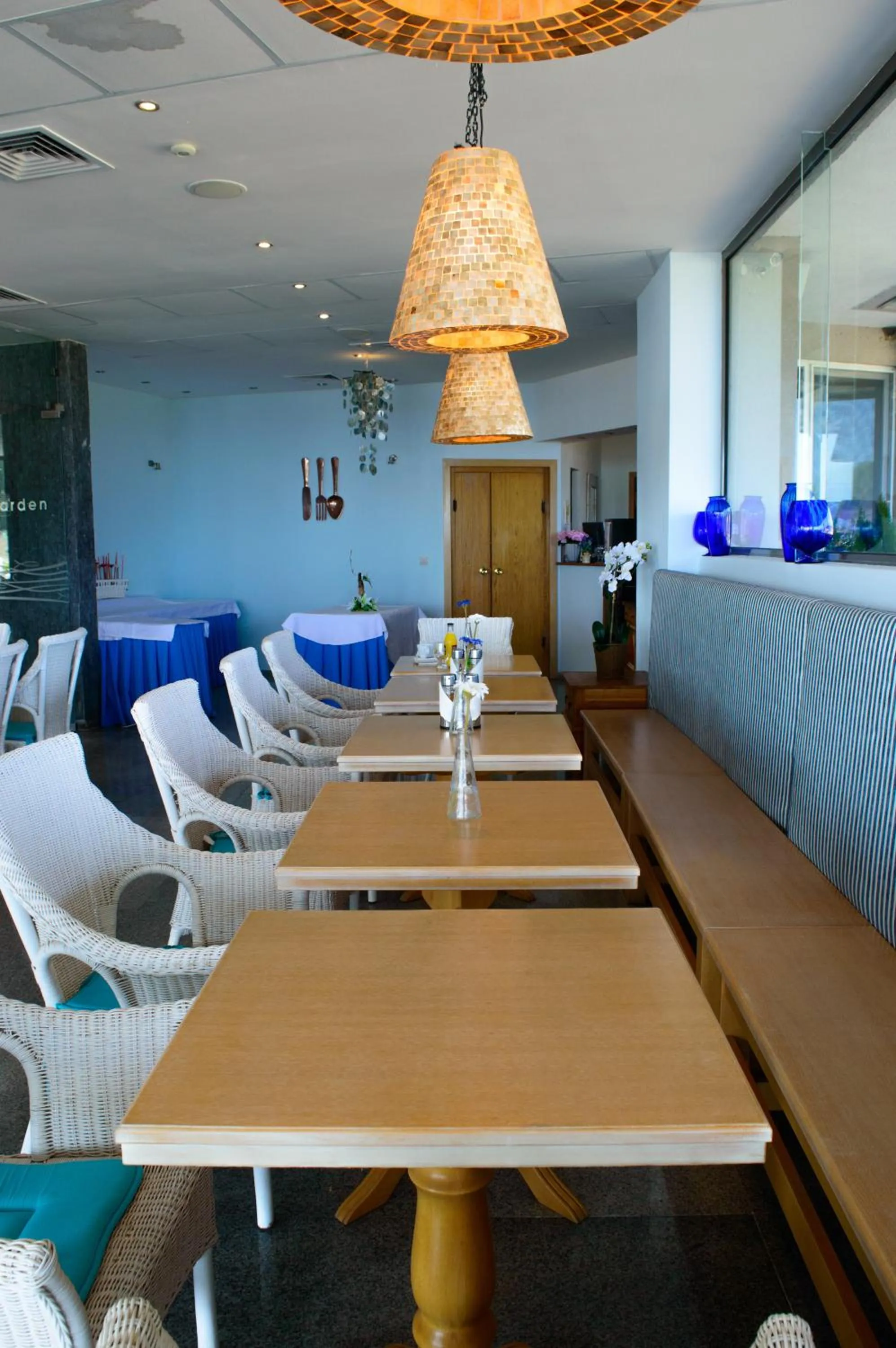 Restaurant/places to eat in South Pearl