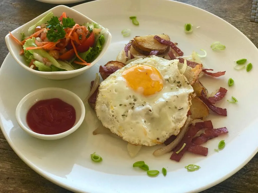 Food in Tauch Terminal Resort Tulamben & Spa