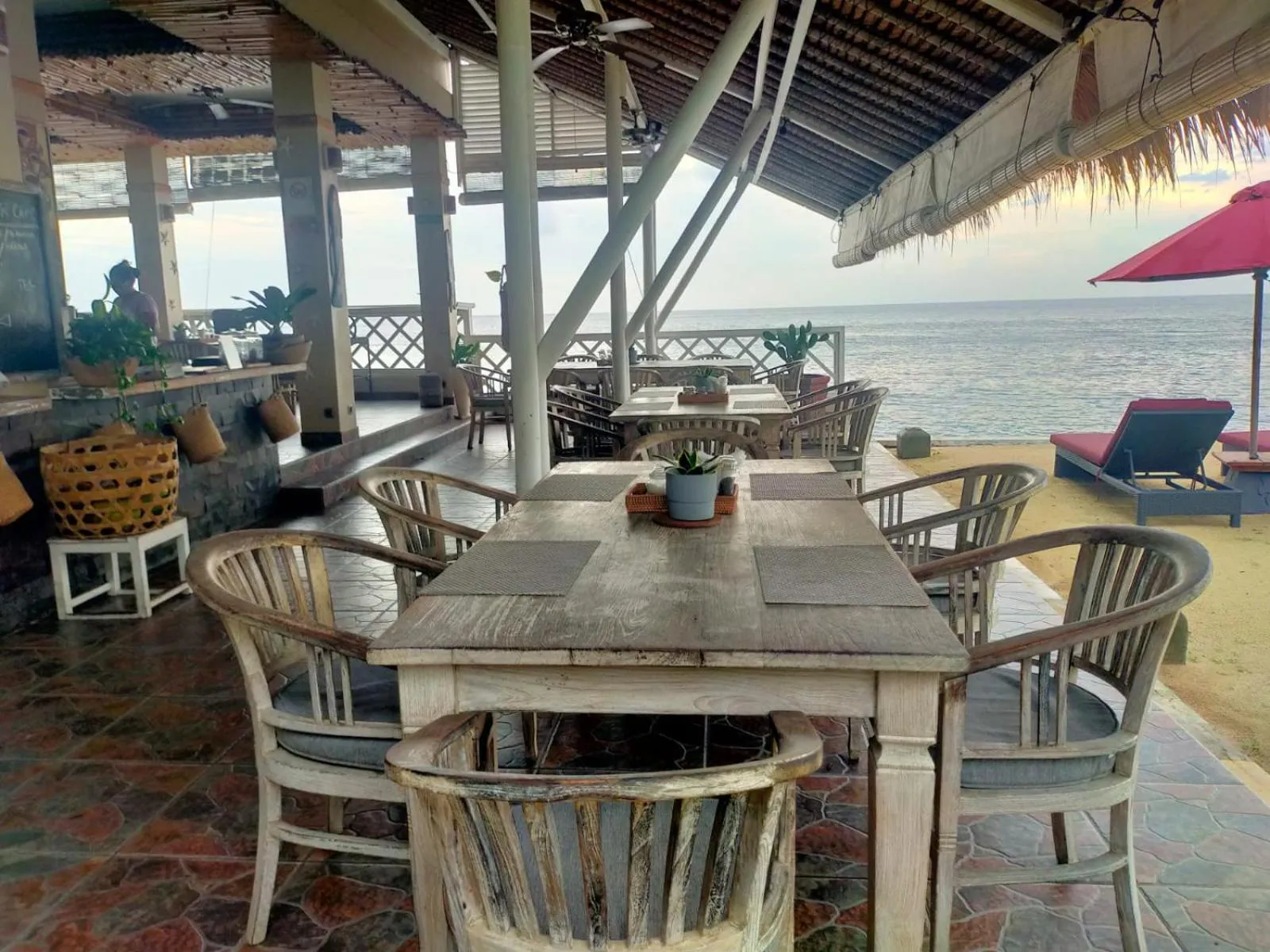 Restaurant/places to eat in Tauch Terminal Resort Tulamben & Spa