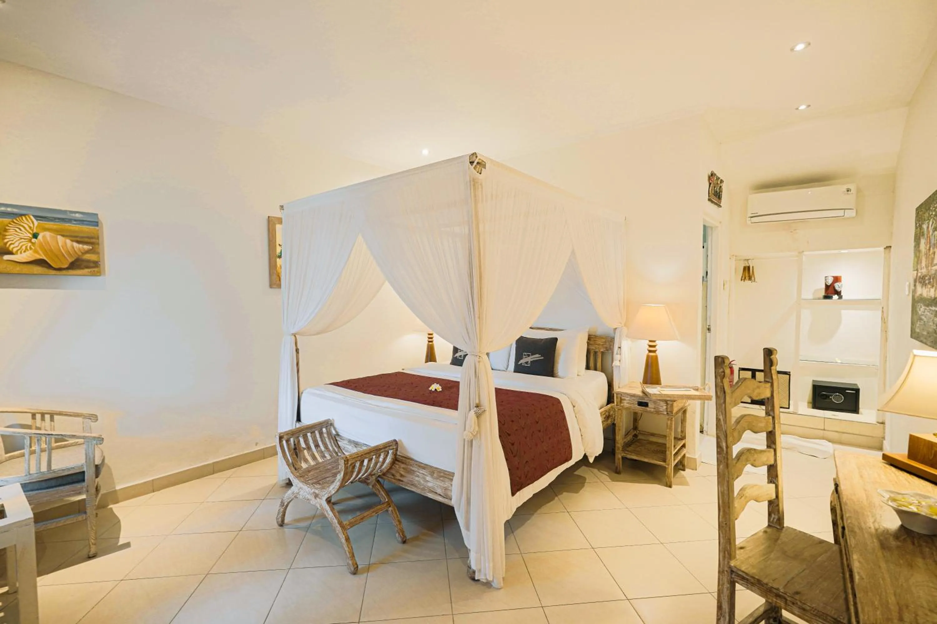 Photo of the whole room, Bed in Tauch Terminal Resort Tulamben & Spa