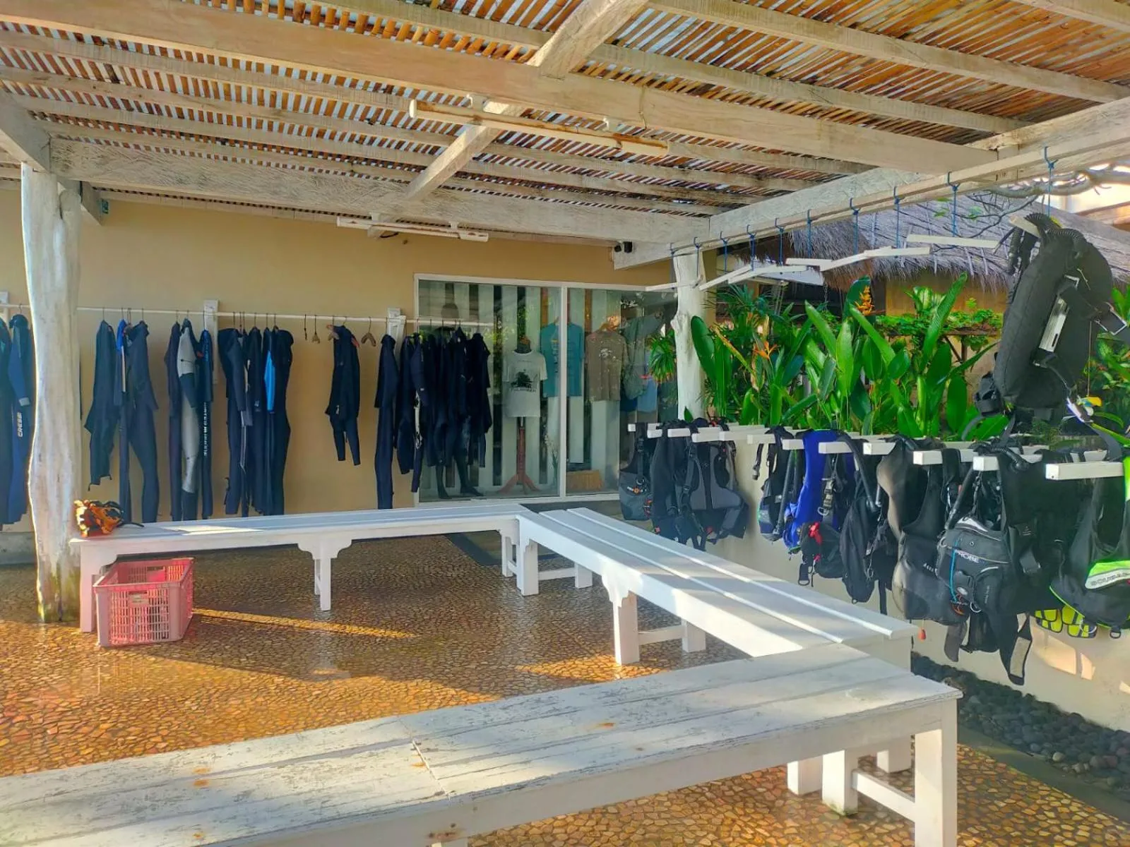 Diving in Tauch Terminal Resort Tulamben & Spa