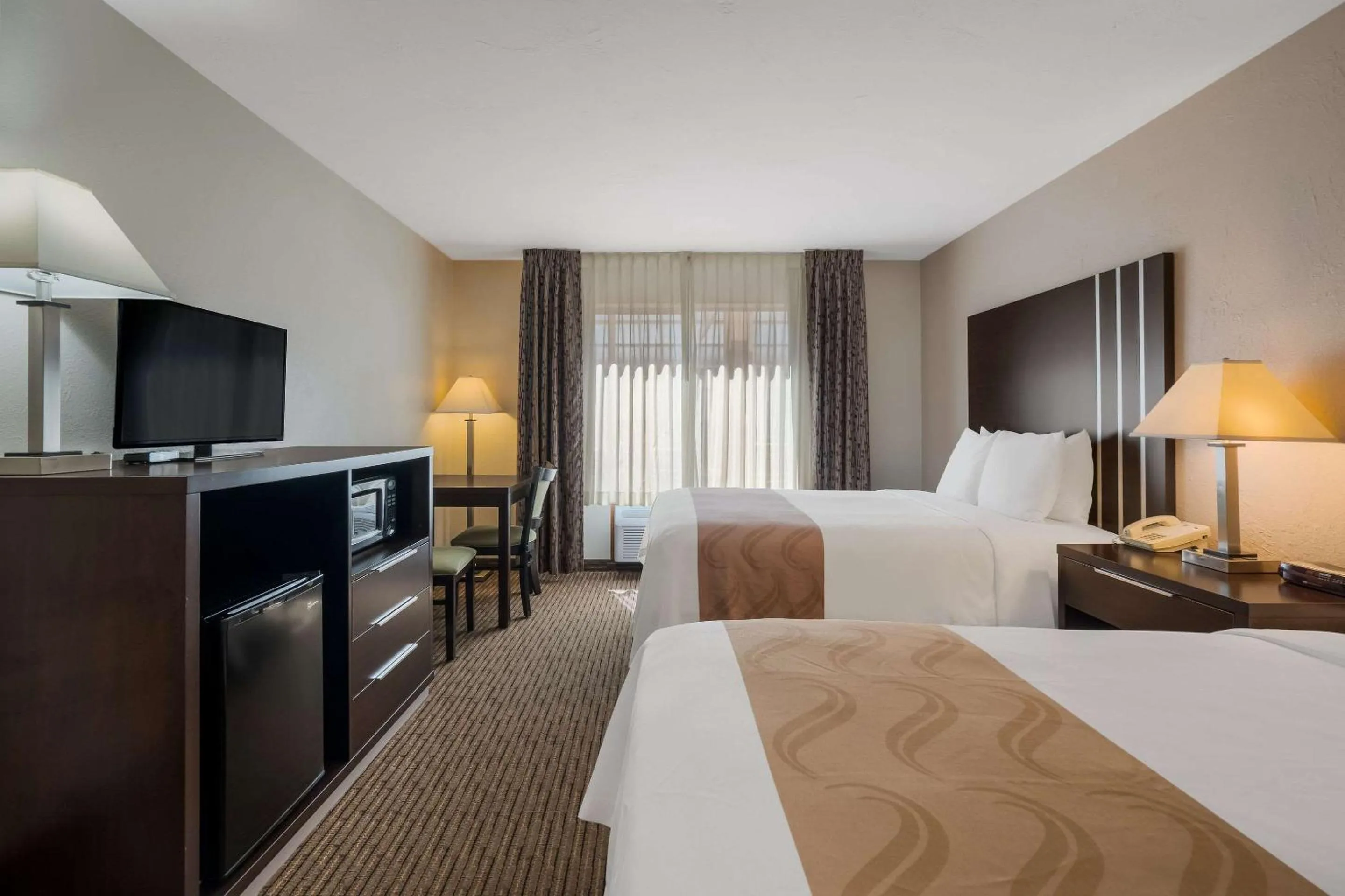 Bedroom, Bed in Quality Inn Richfield I-70