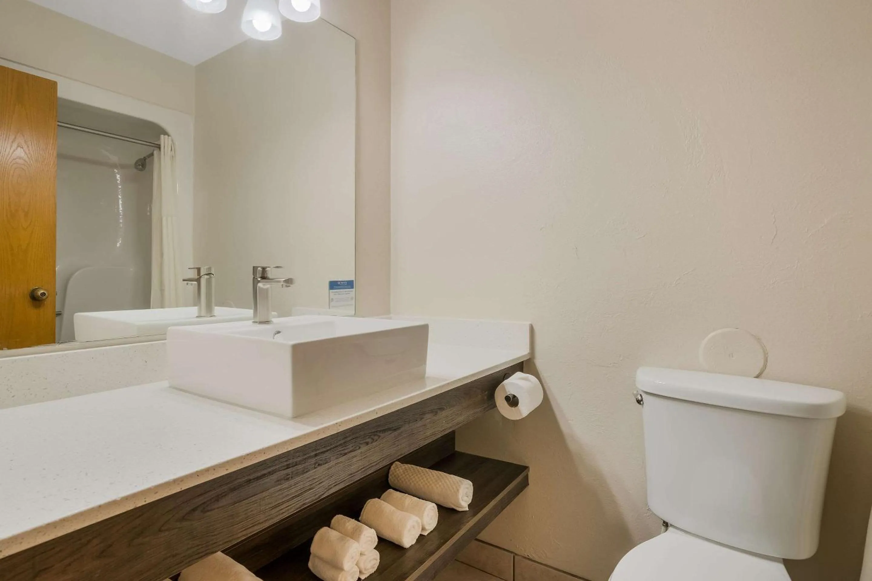 Bedroom in Quality Inn Richfield I-70