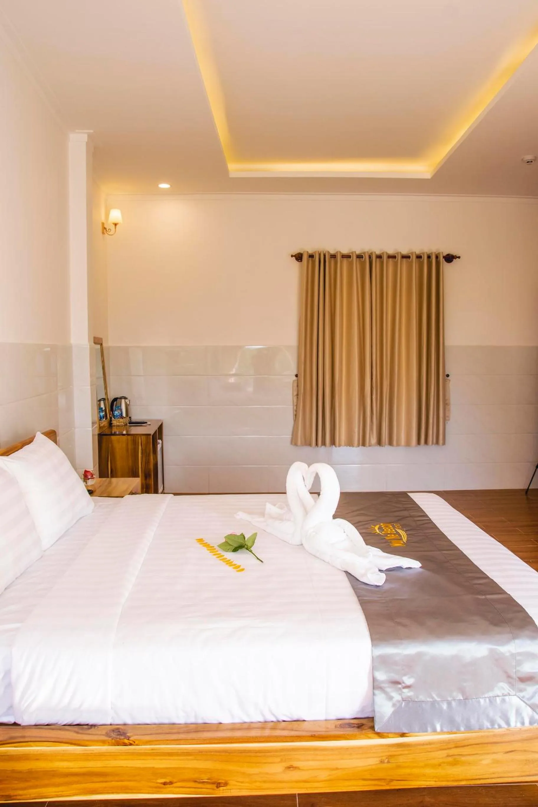 Bed in Mui Ne Beach Hotel