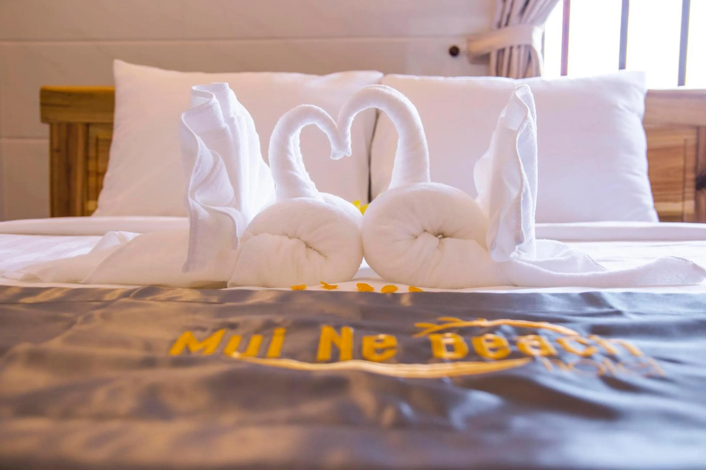 Bed in Mui Ne Beach Hotel