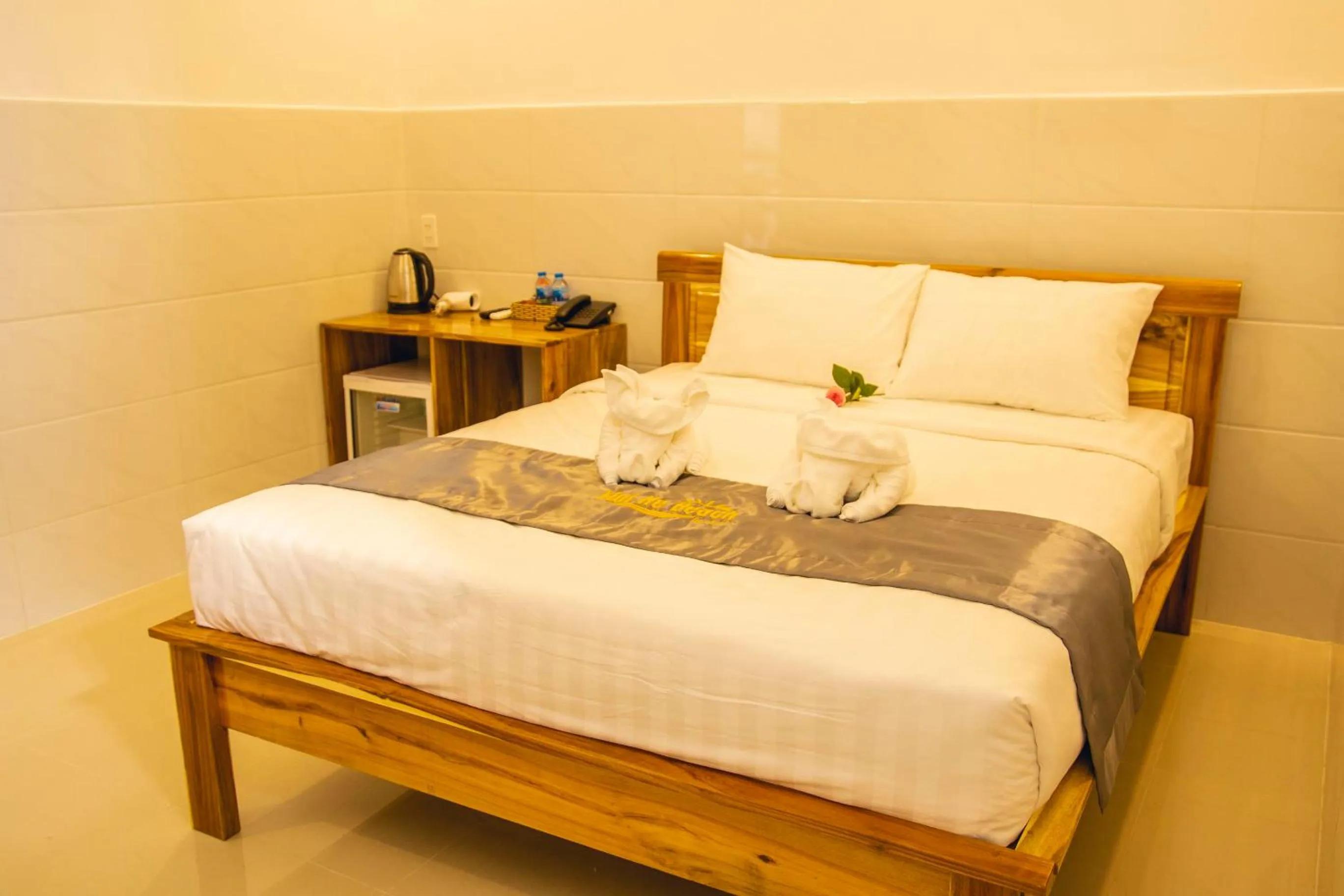 Bed in Mui Ne Beach Hotel