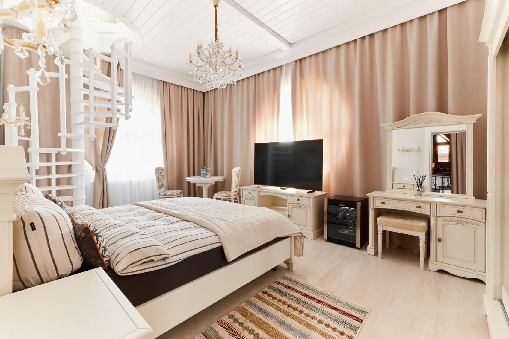 Bedroom, Bed in Chateau Purcari