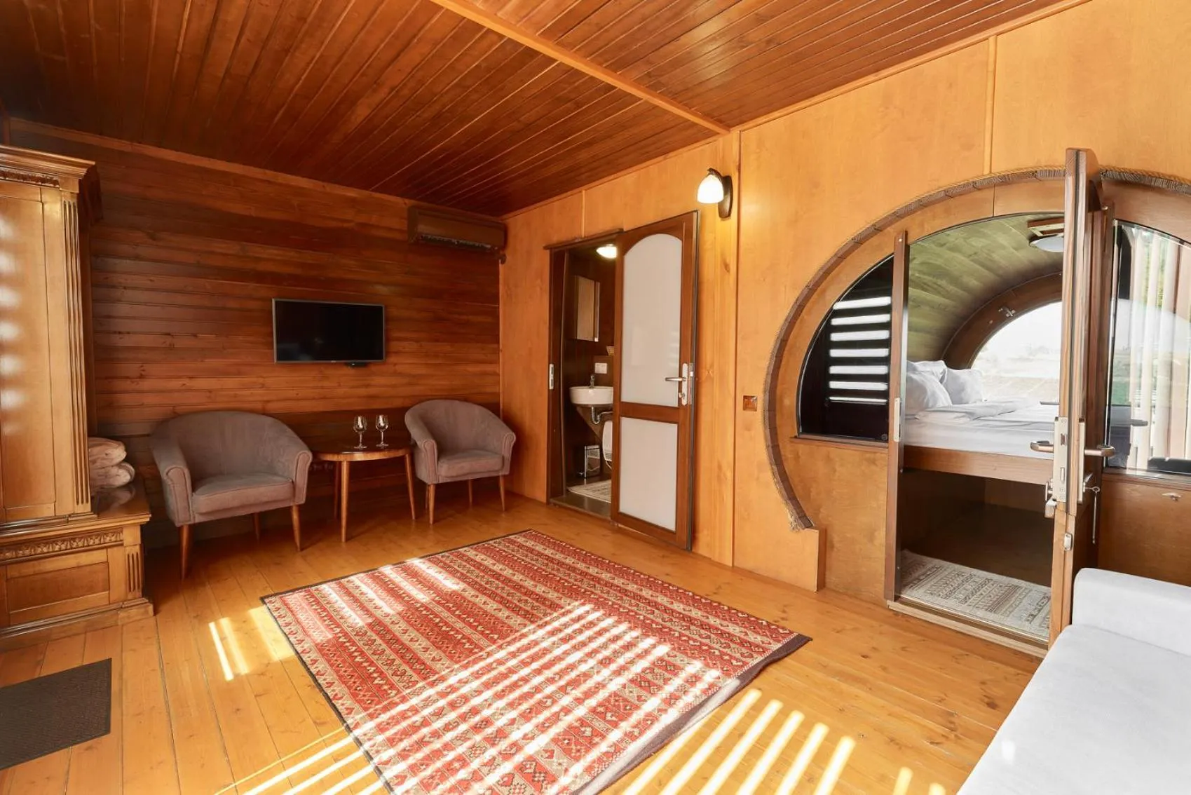 Living room in Chateau Purcari