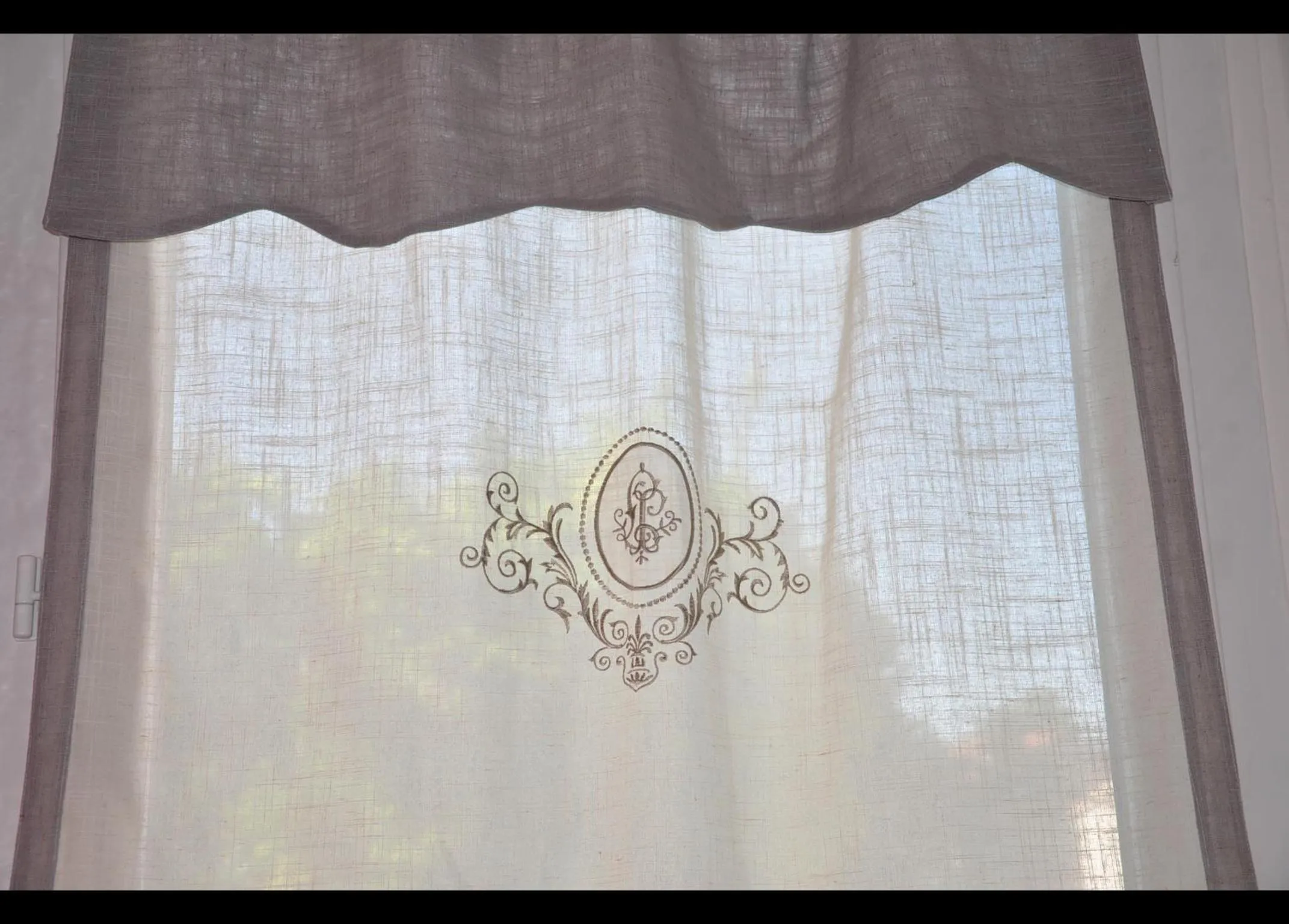 Decorative detail in Hôtel Select