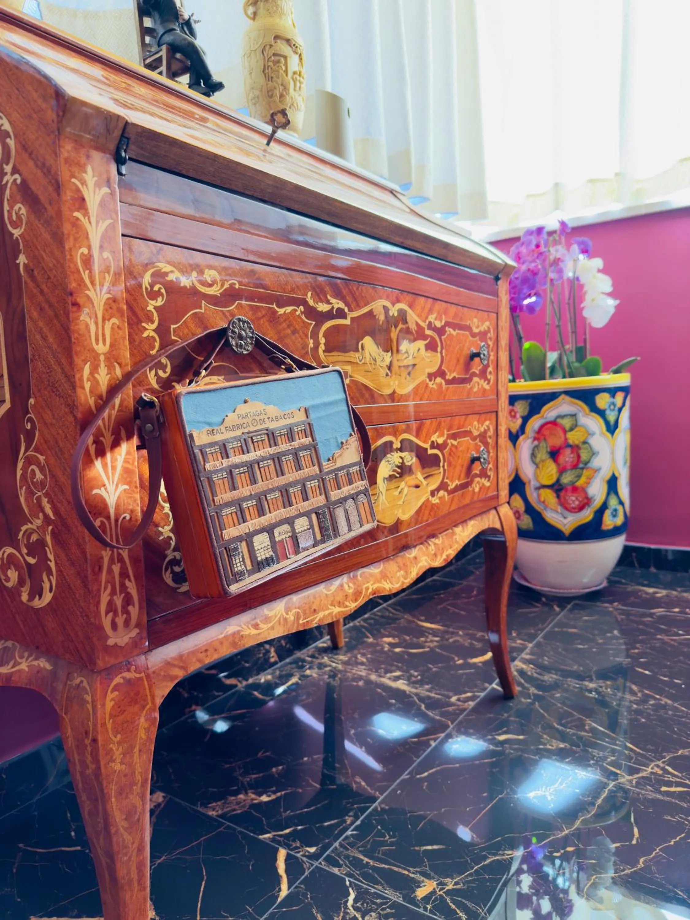 Hotel De La Ville Relais