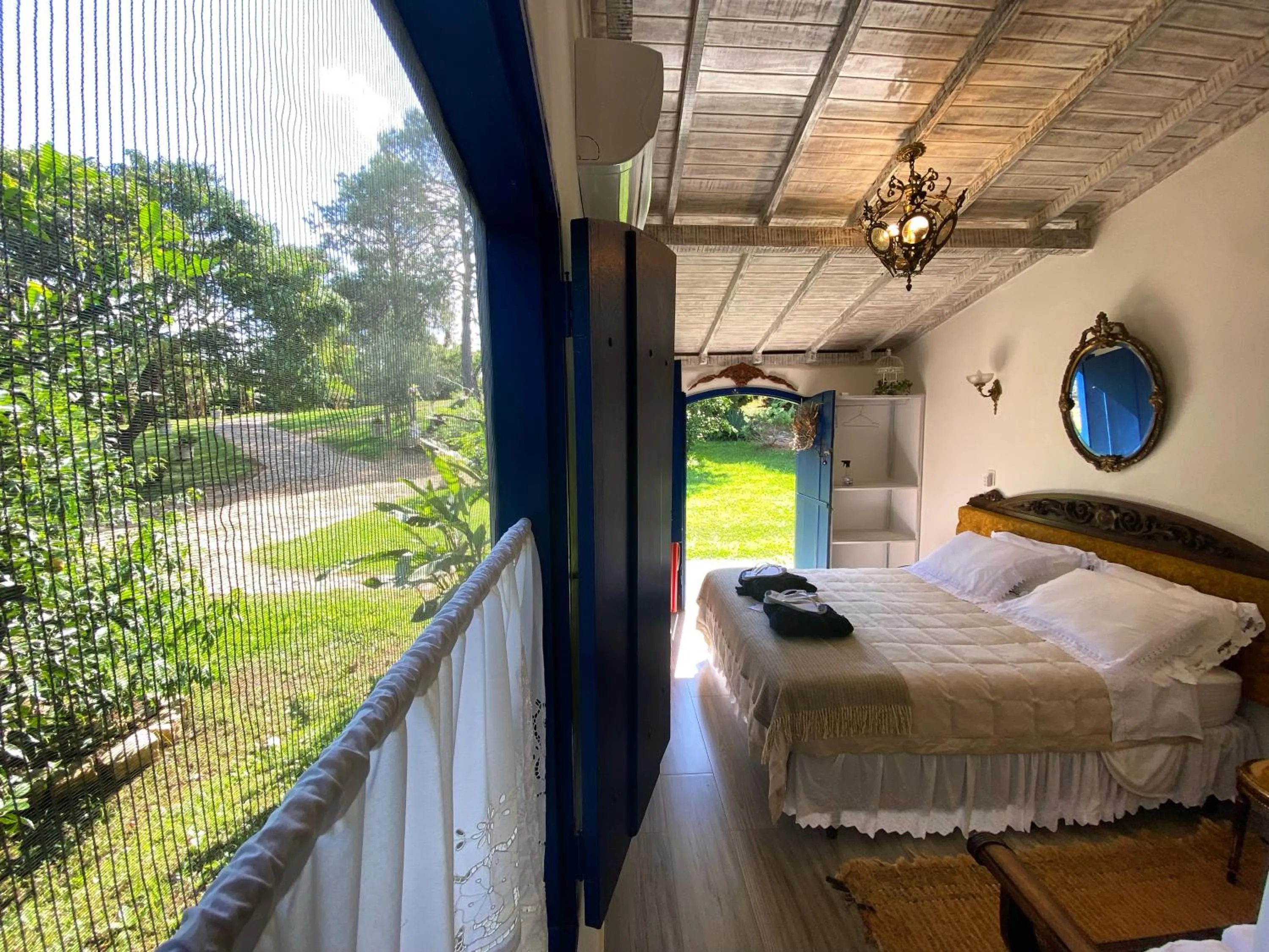 Spring, Bed in Segredo da Serra Guest House