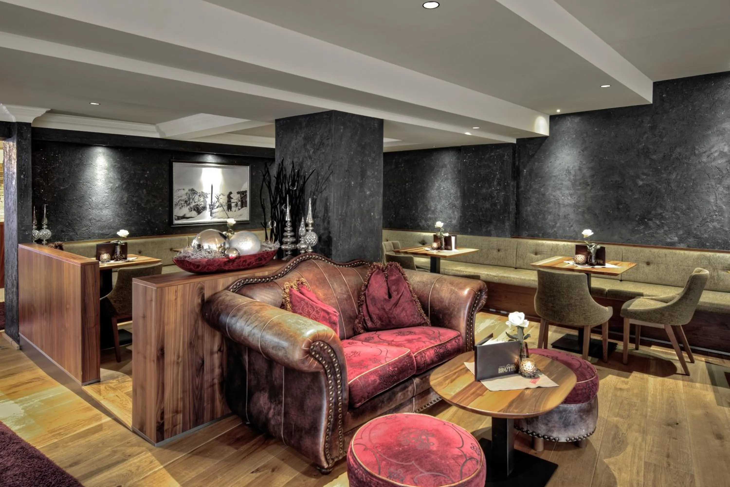 Restaurant/places to eat in Hotel Brigitte