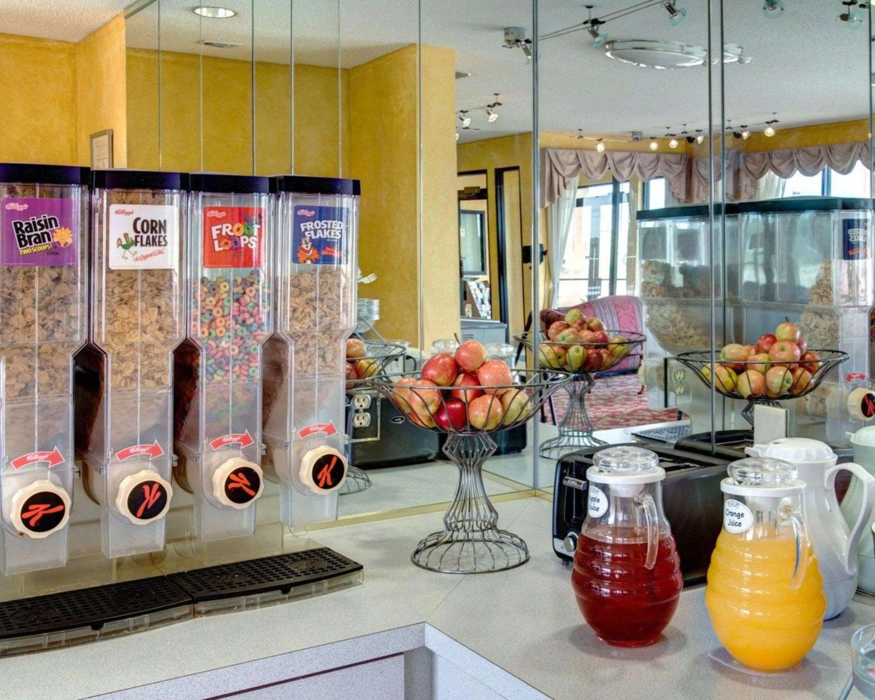 Restaurant/places to eat in Econo Lodge Hillsboro I-35