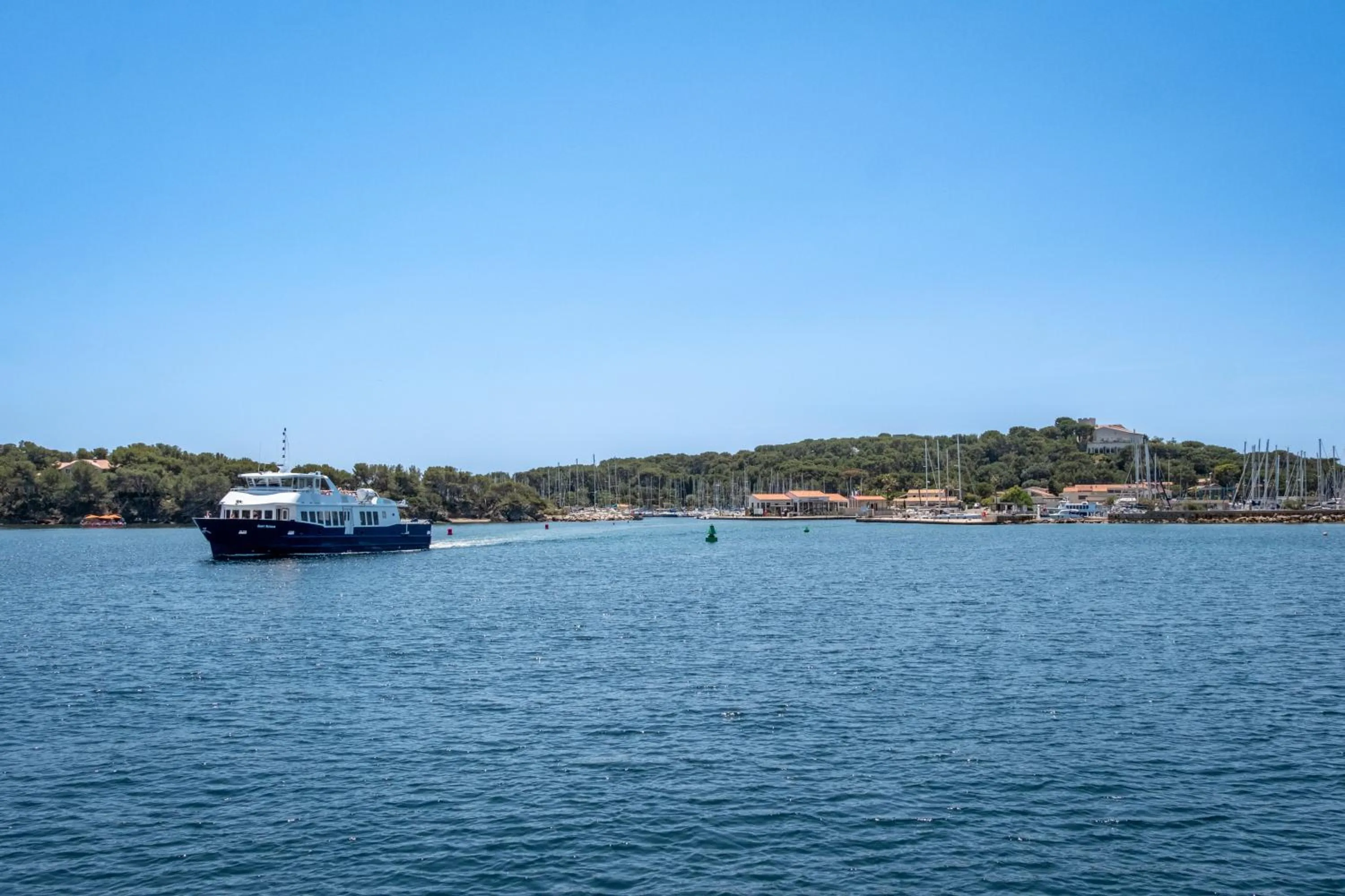 acessibility in Hôtel Helios & SPA - Ile des Embiez