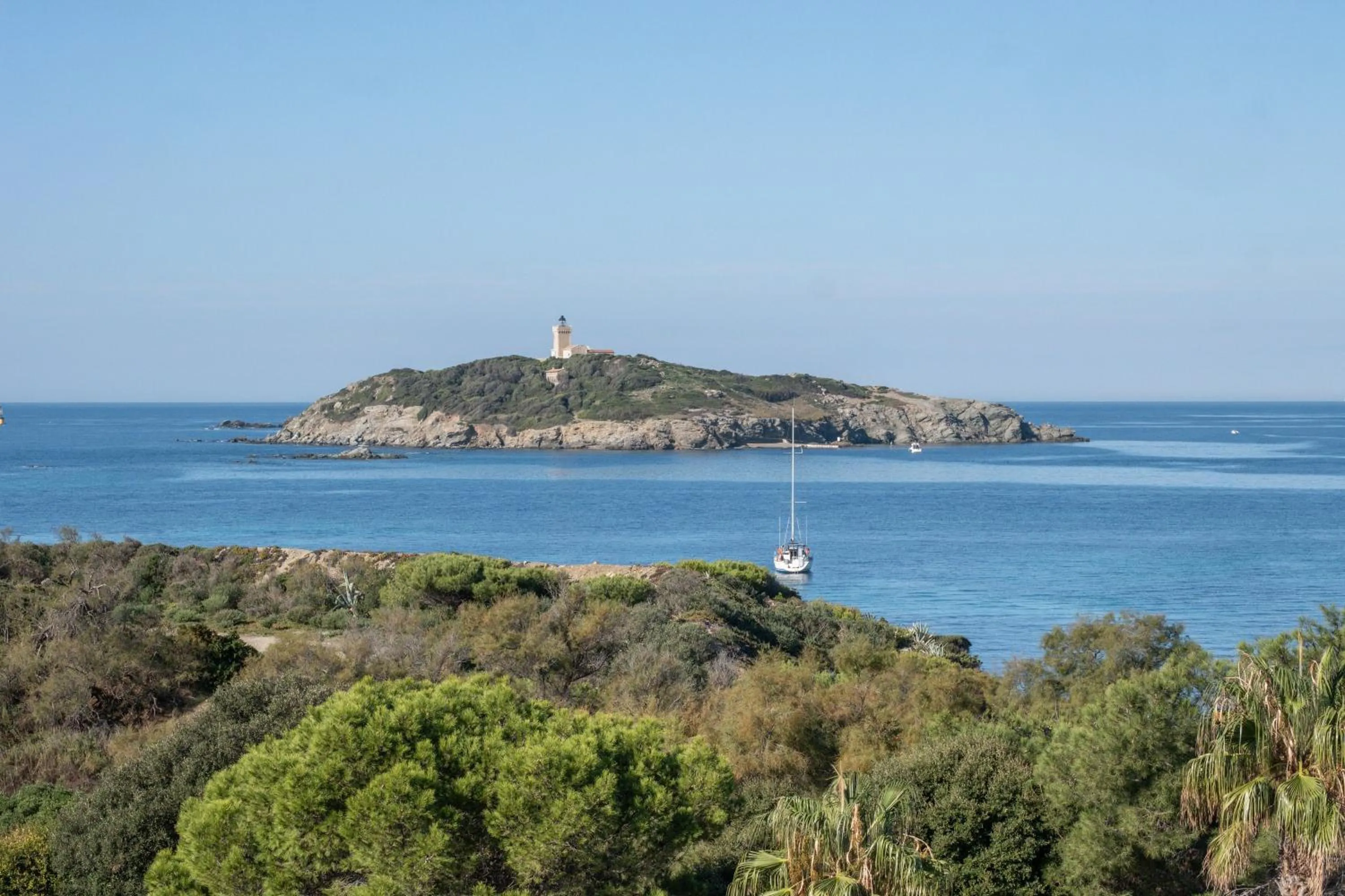 Natural landscape in Hôtel Helios & SPA - Ile des Embiez