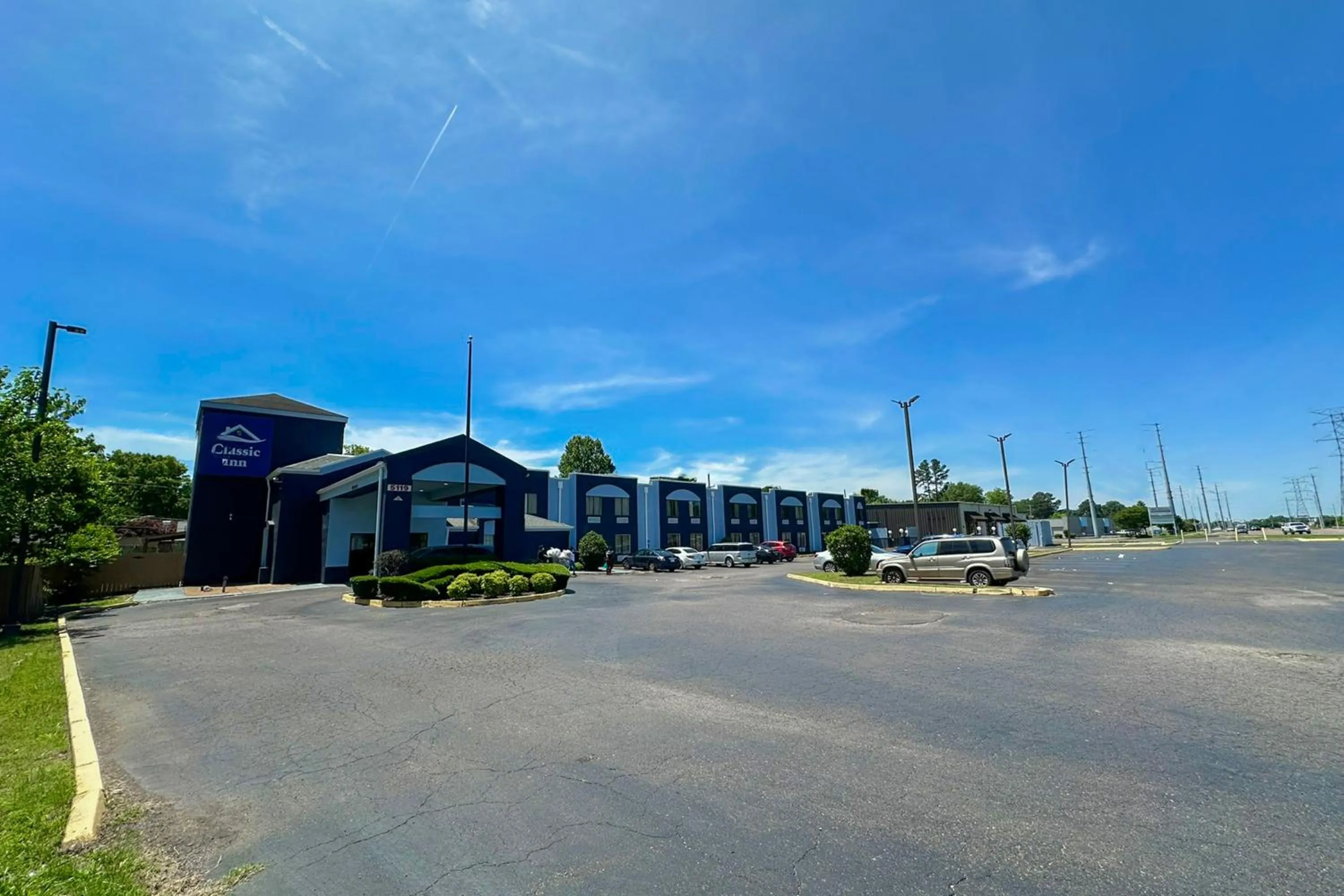 Property building in Classic Inn By Townhouse American Way Memphis I 240