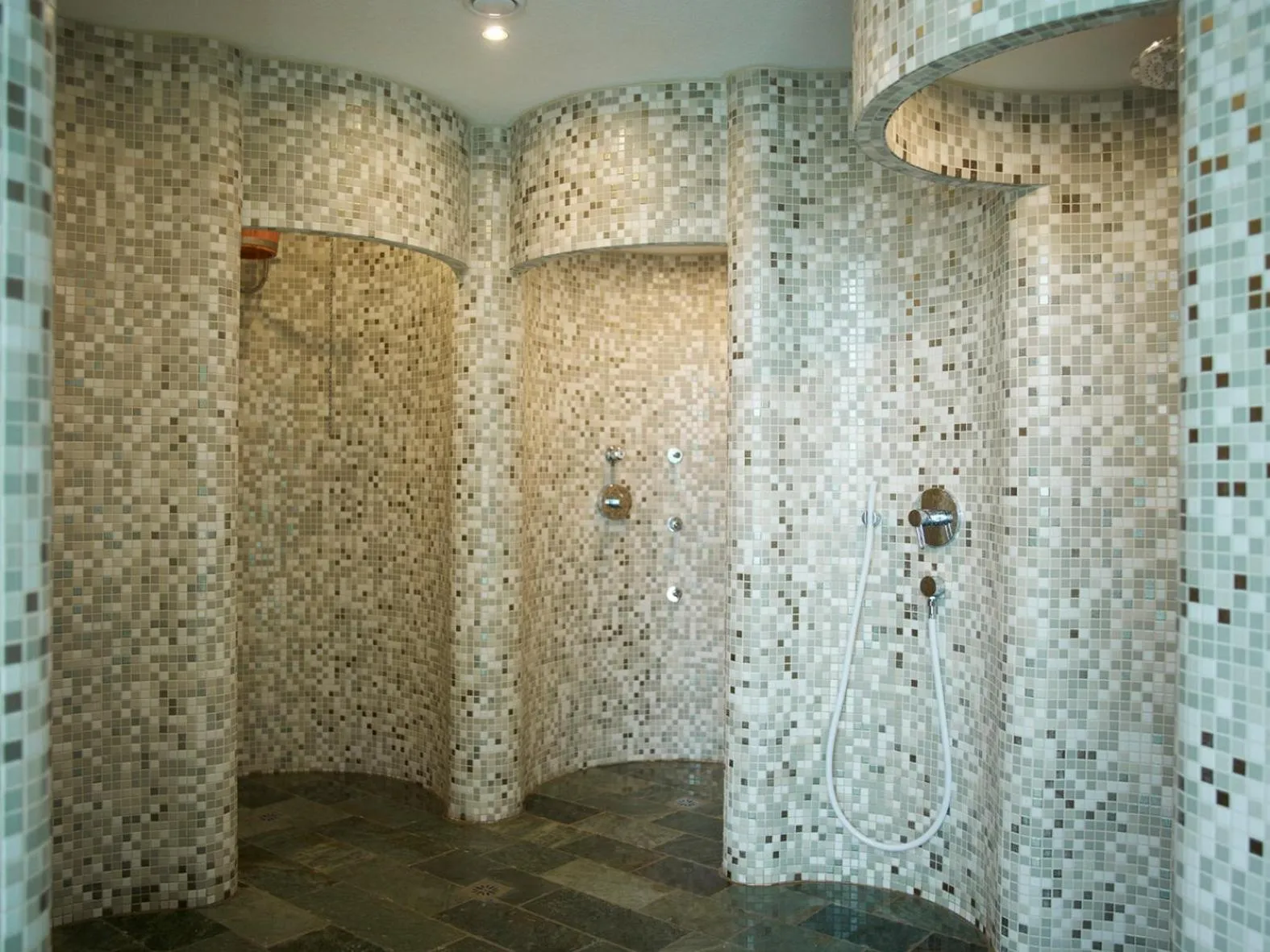 Area and facilities in Sunrise Pearl Hotel & Spa