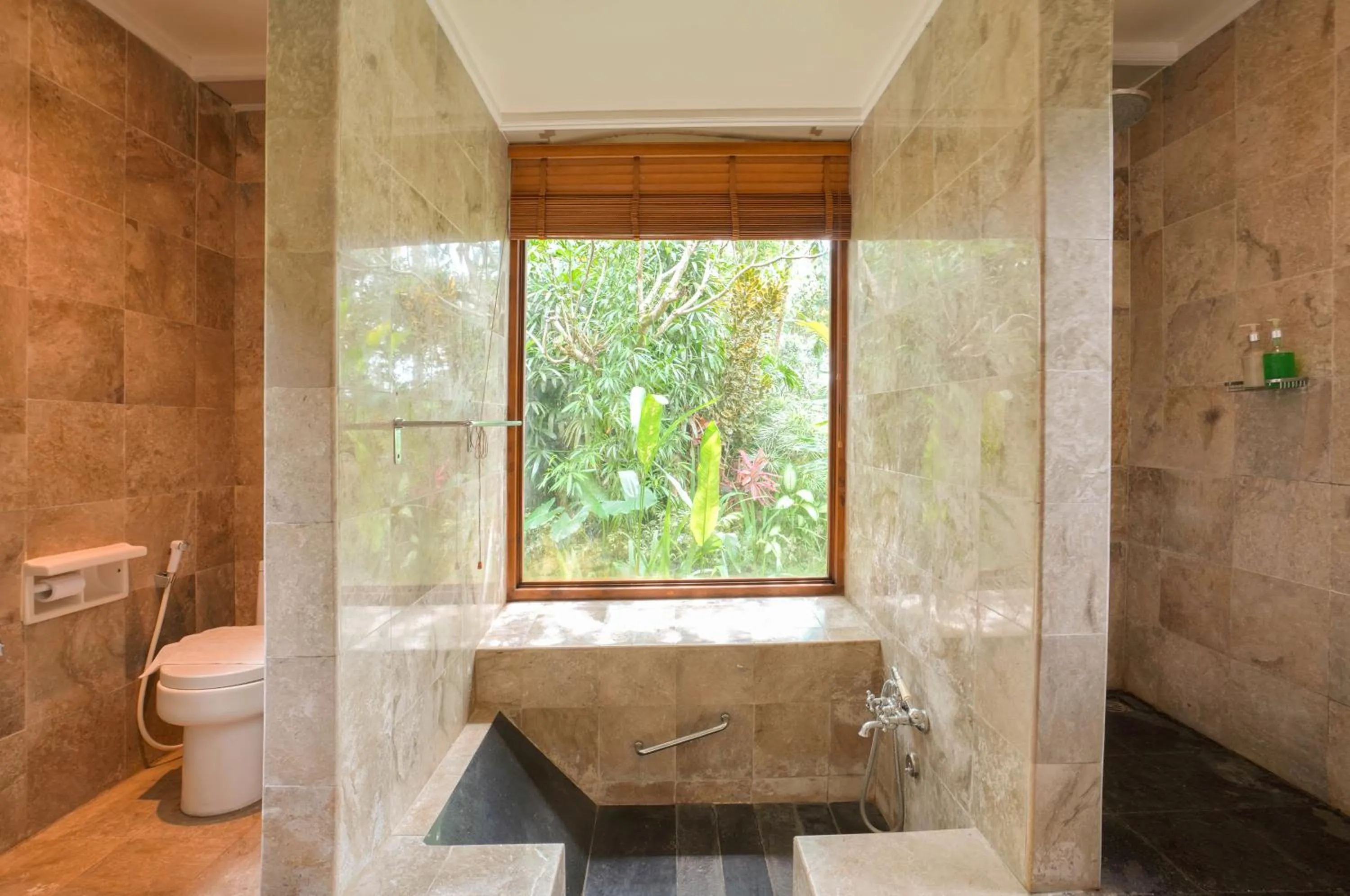 Bathroom in Umah Lawas Villa Ubud