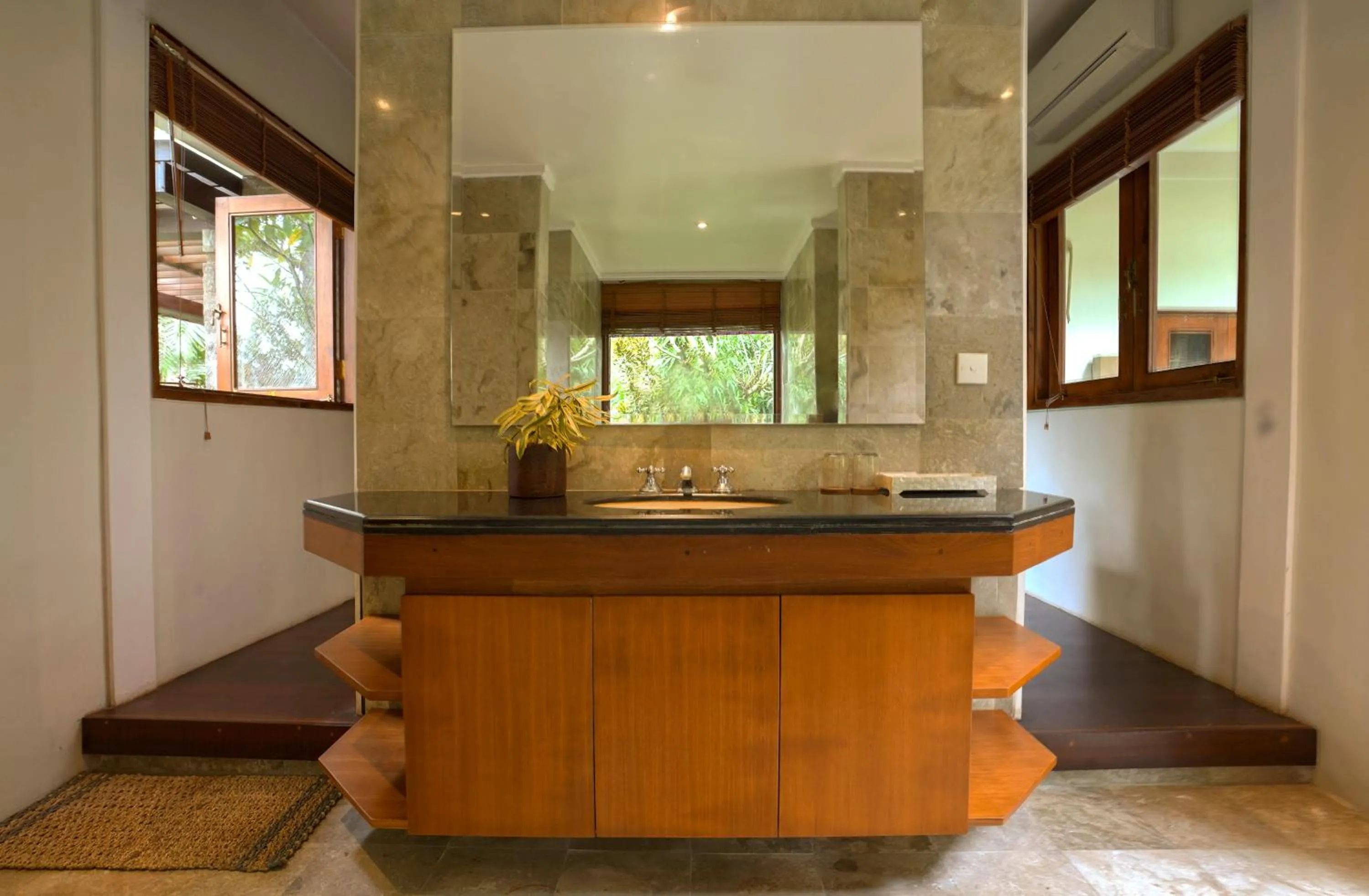 Bathroom in Umah Lawas Villa Ubud