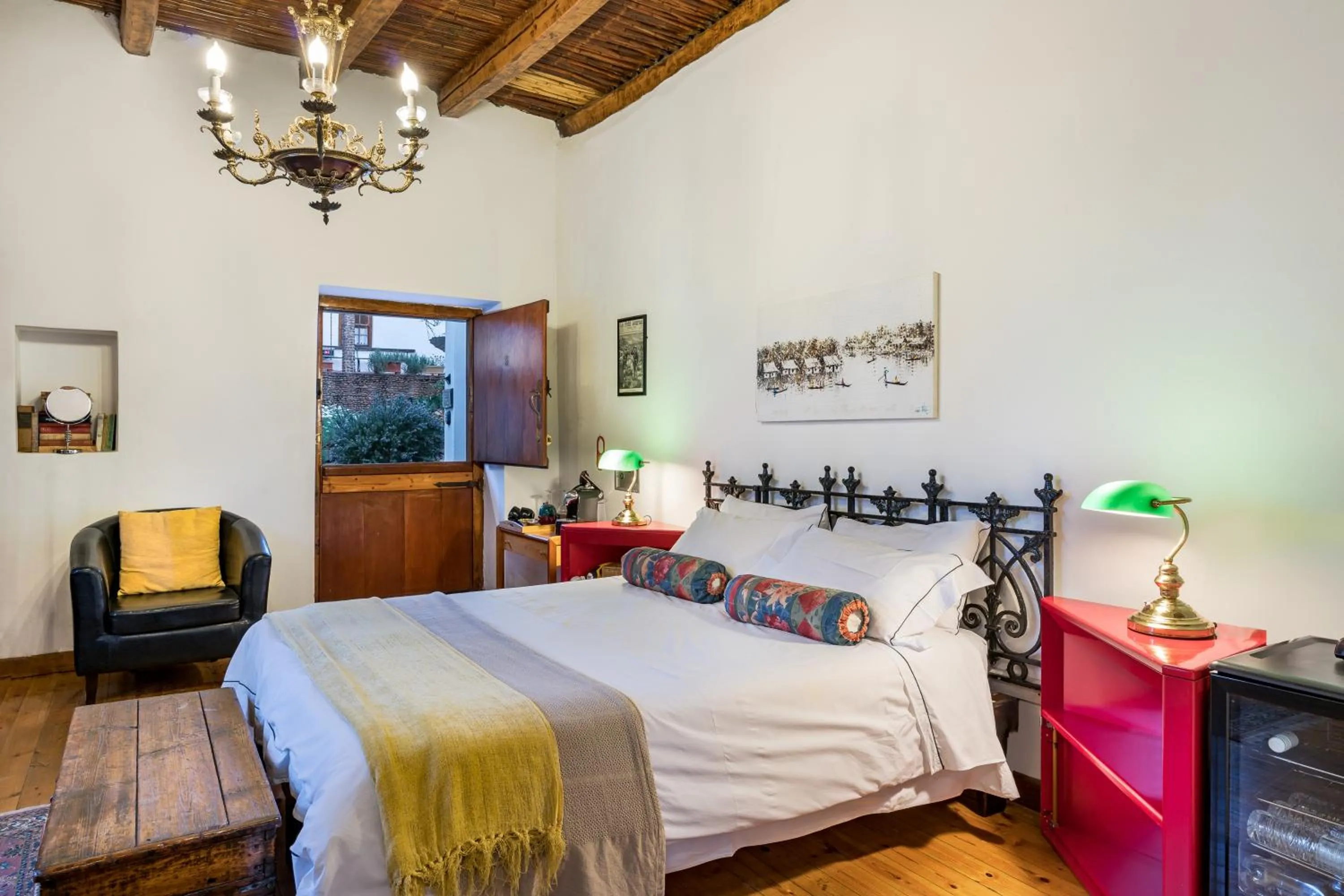 Photo of the whole room, Bed in Oude Wellington Estate