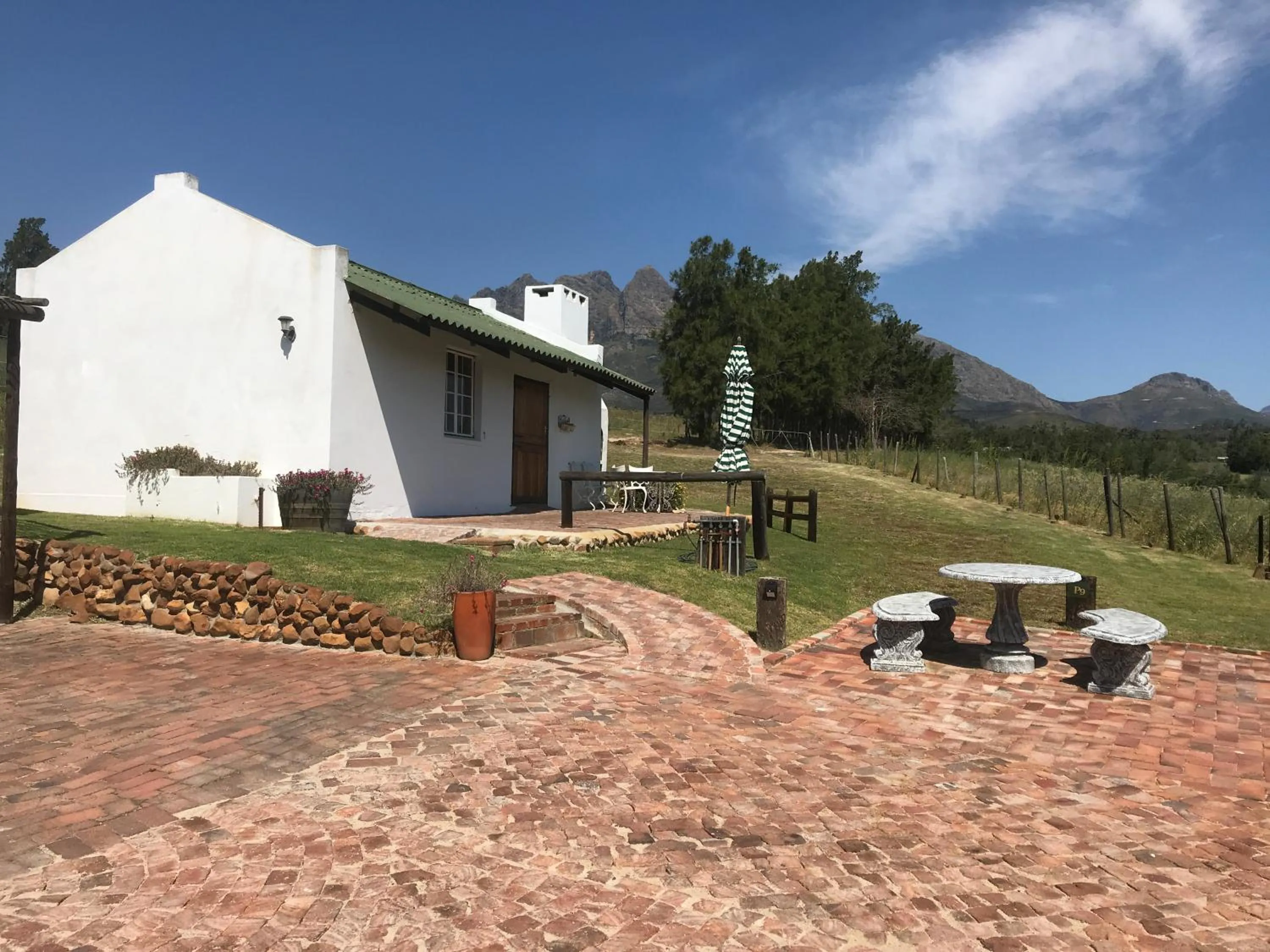 Facade/entrance in Oude Wellington Estate