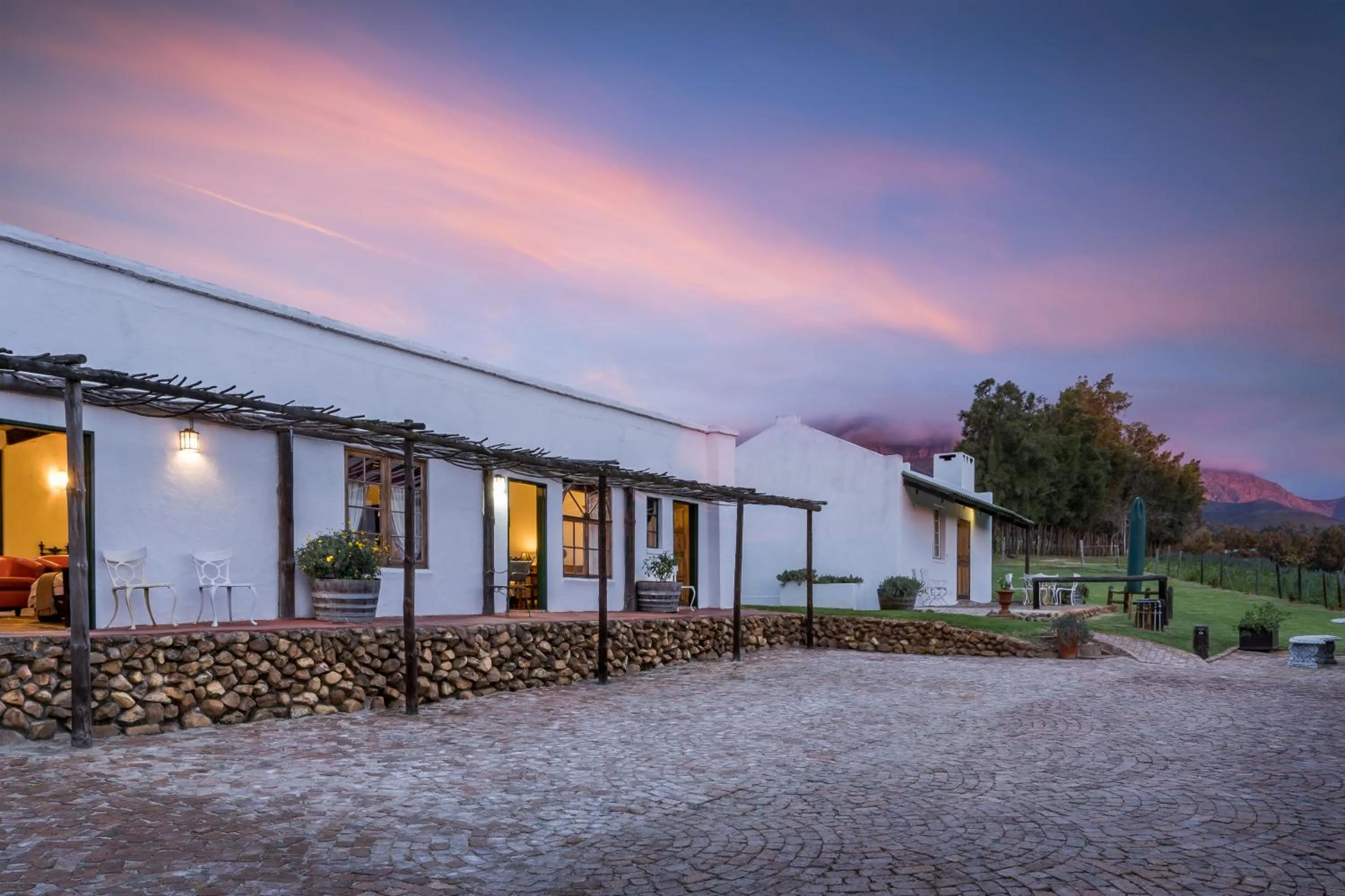 Property building in Oude Wellington Estate