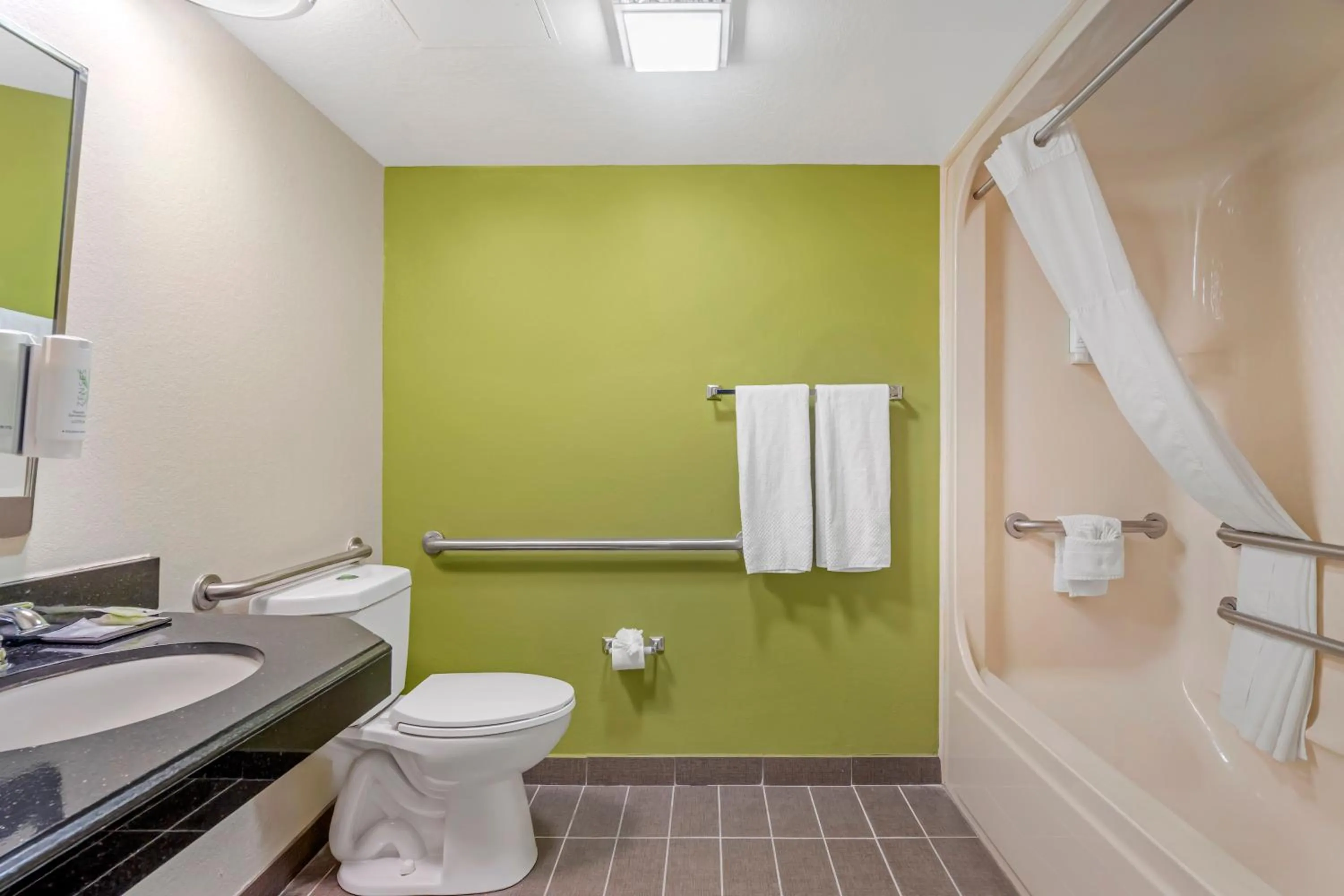 Bathroom in Sleep Inn Baton Rouge East I-12