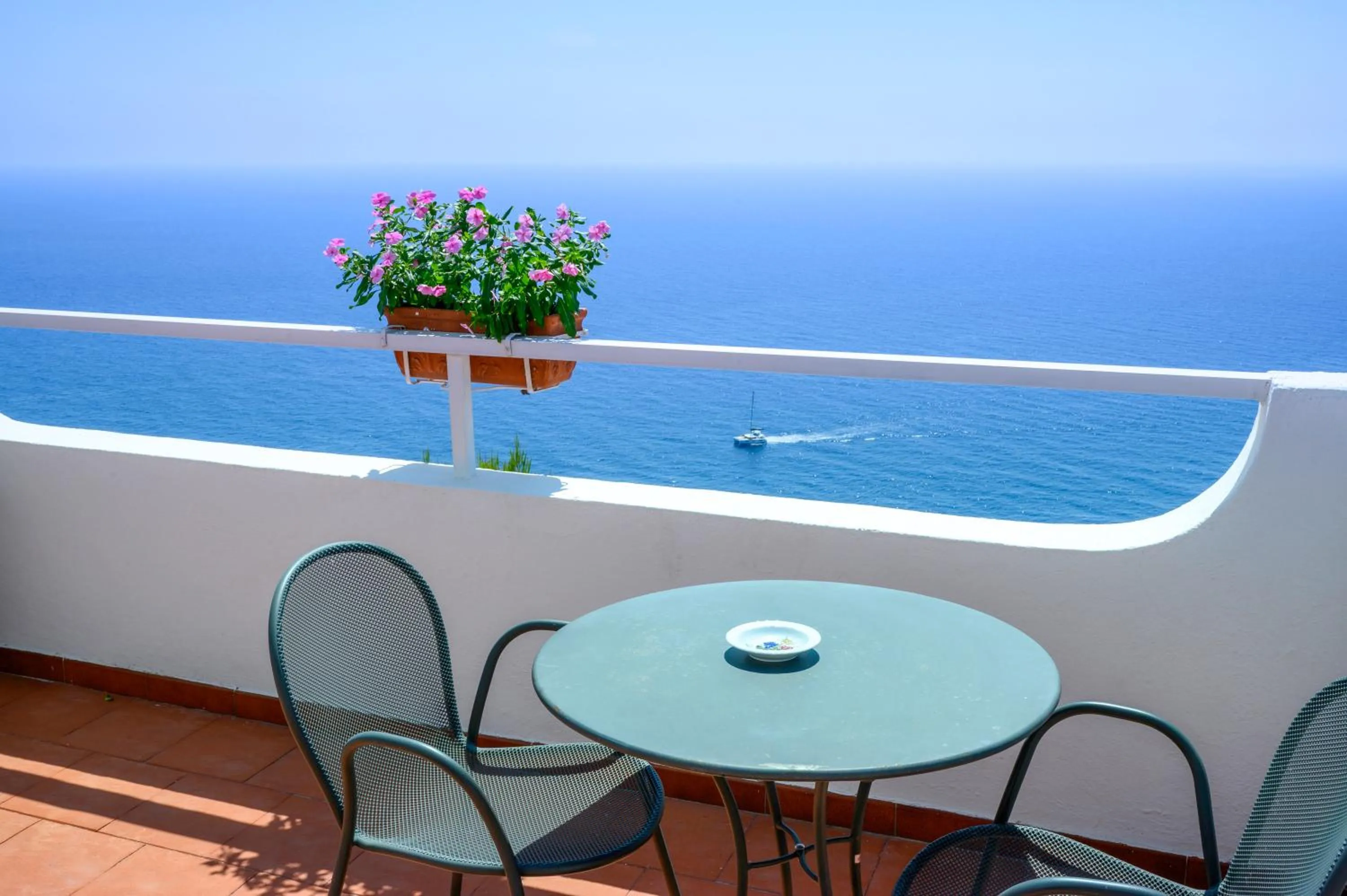 Sea view in Hotel Grazia alla Scannella