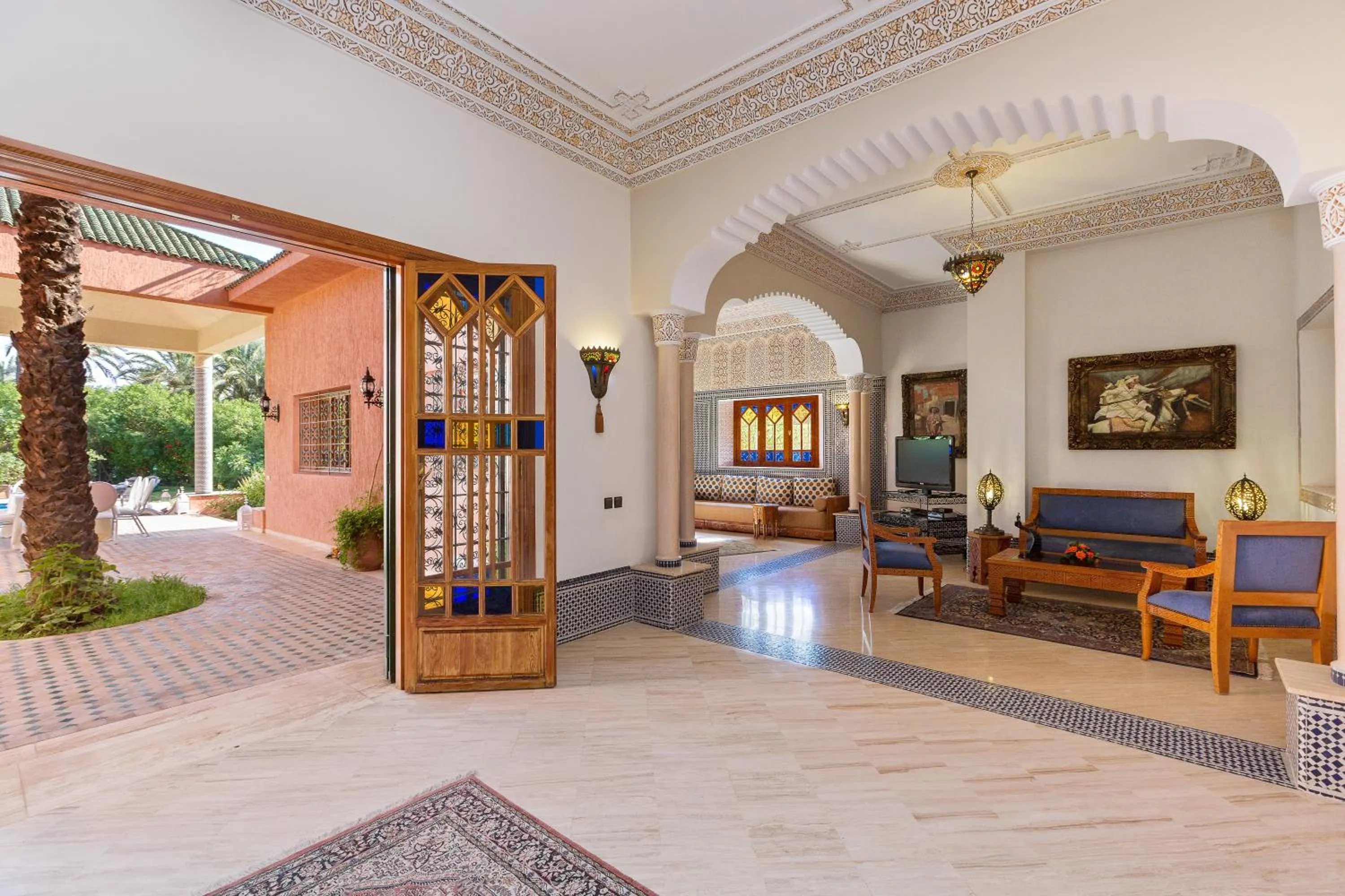 Patio in Domaine Rosaroum