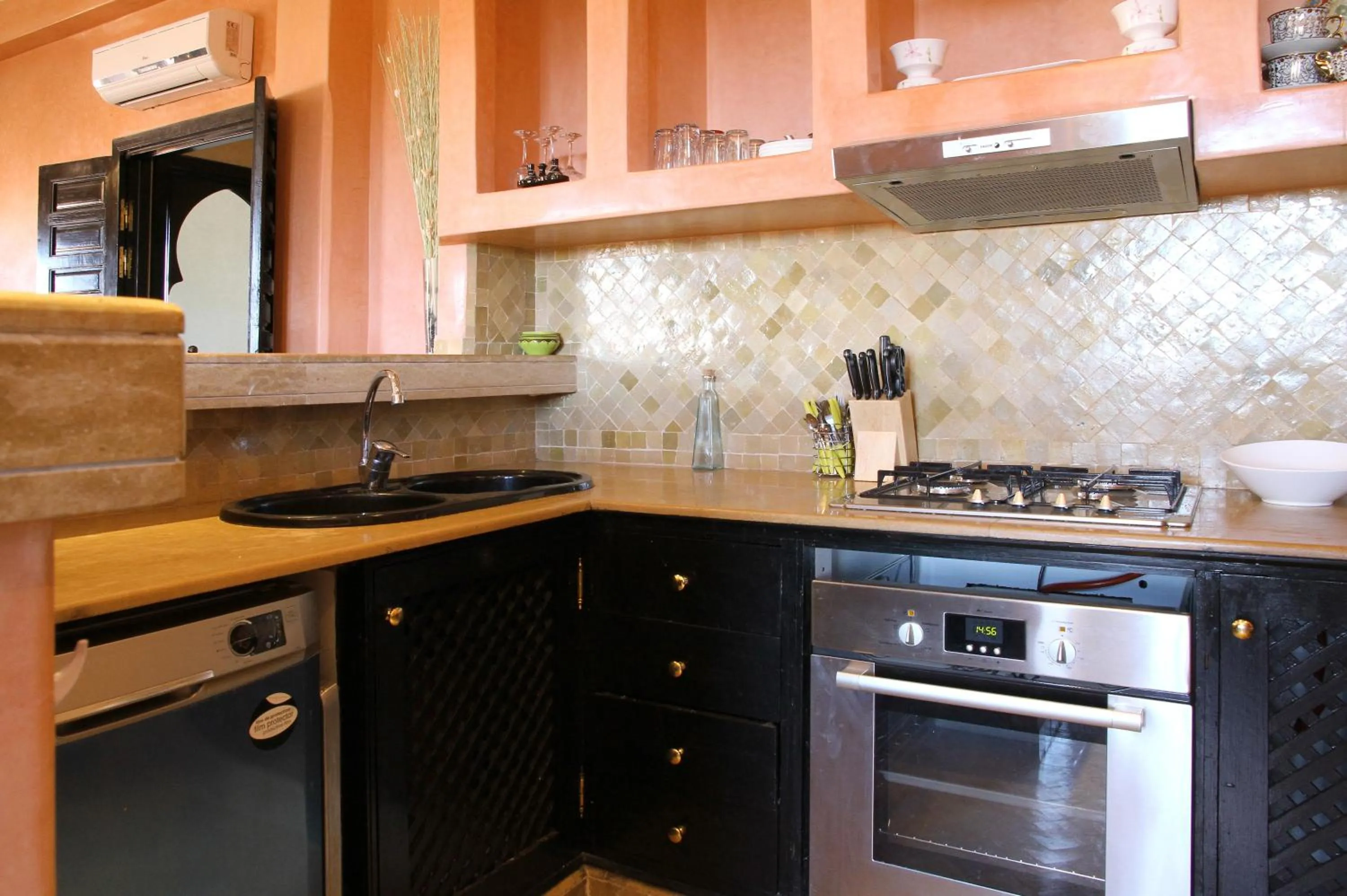 Kitchen or kitchenette in Residence Dar Lamia Marrakech